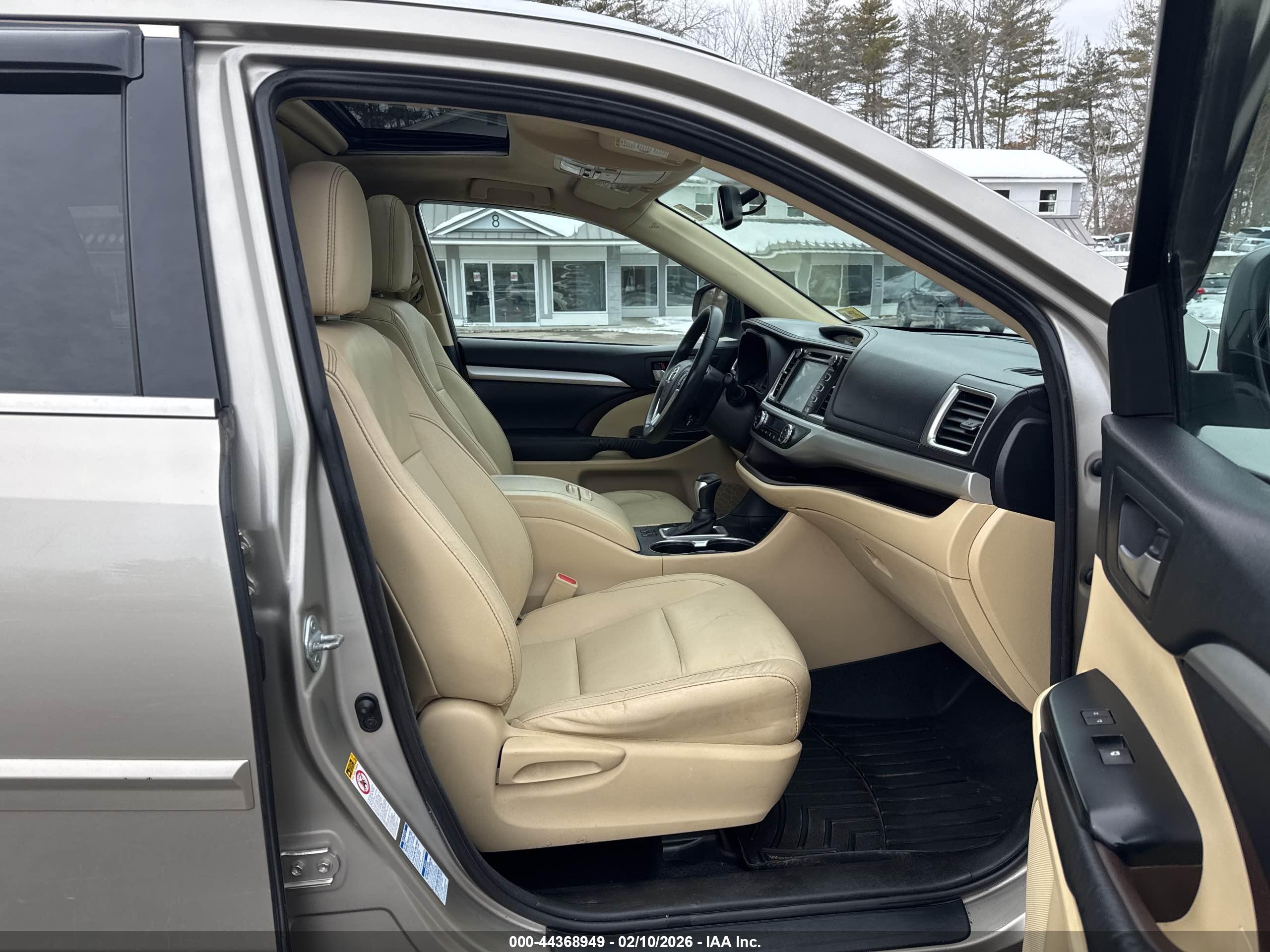 TOYOTA HIGHLANDER image 5