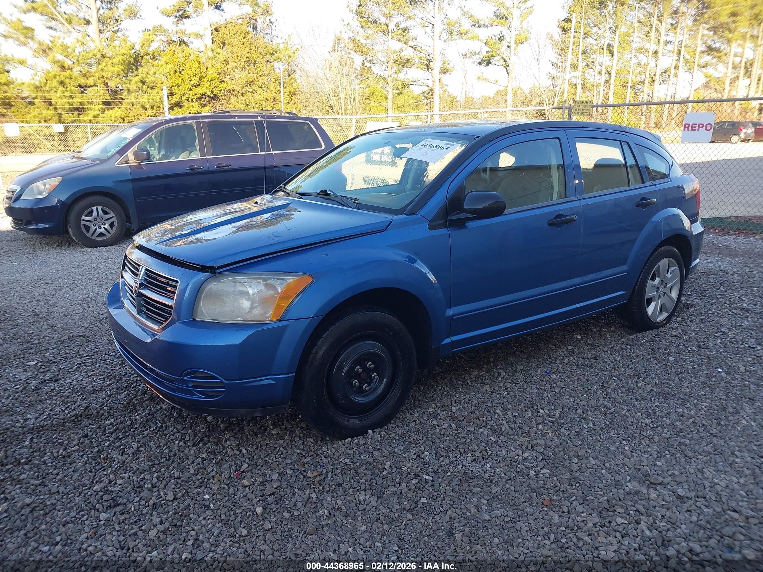 DODGE CALIBER image 2