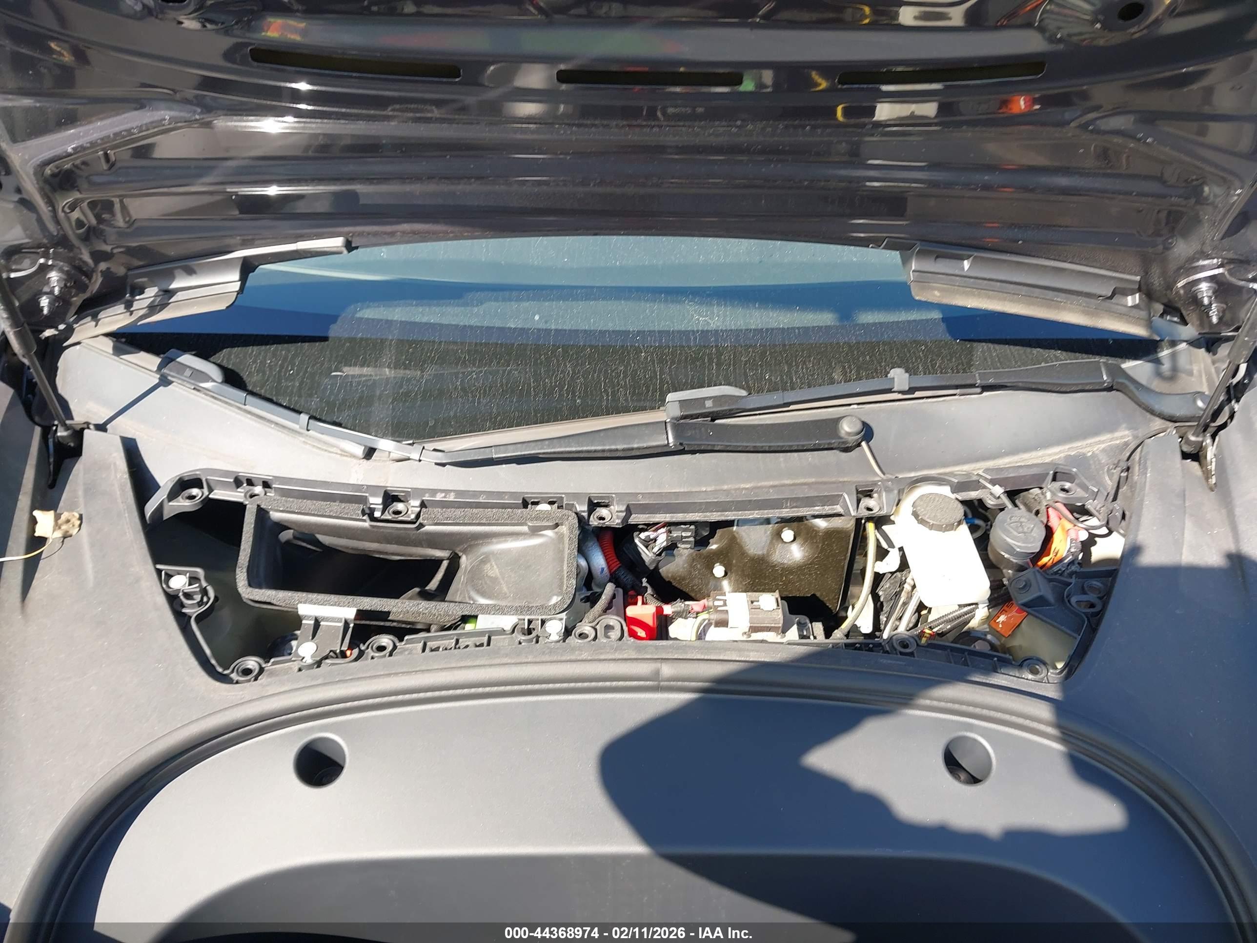 TESLA MODEL image 10