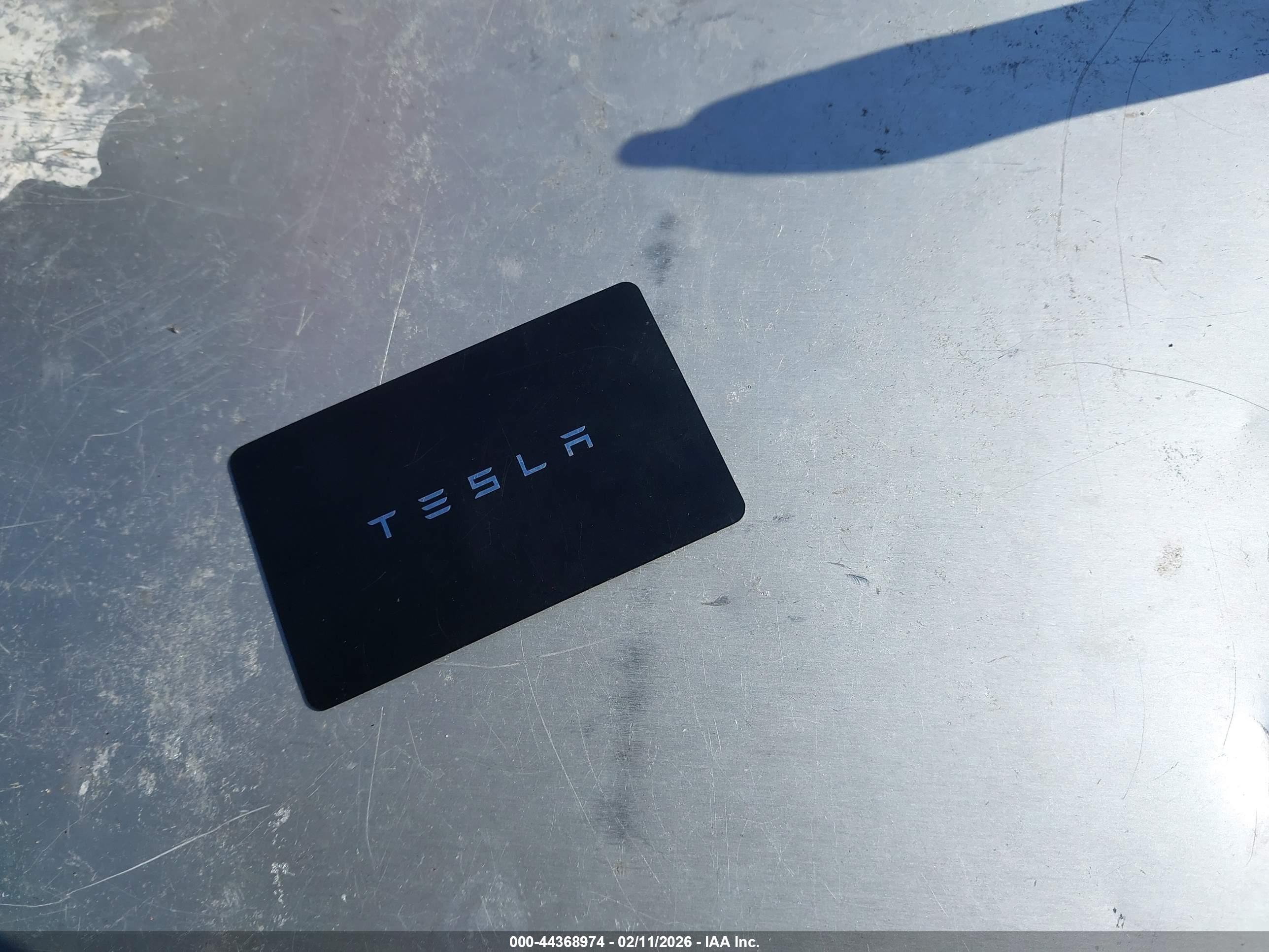 TESLA MODEL image 11