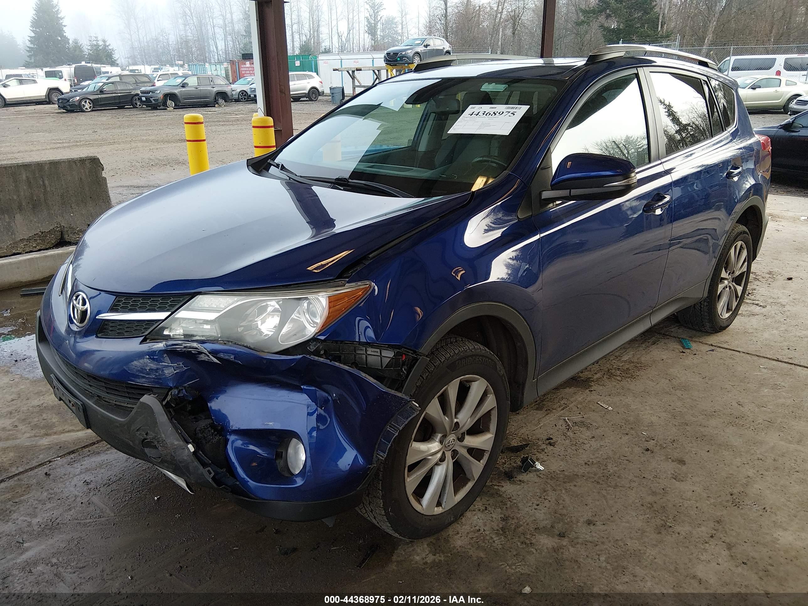 TOYOTA RAV4 image 2