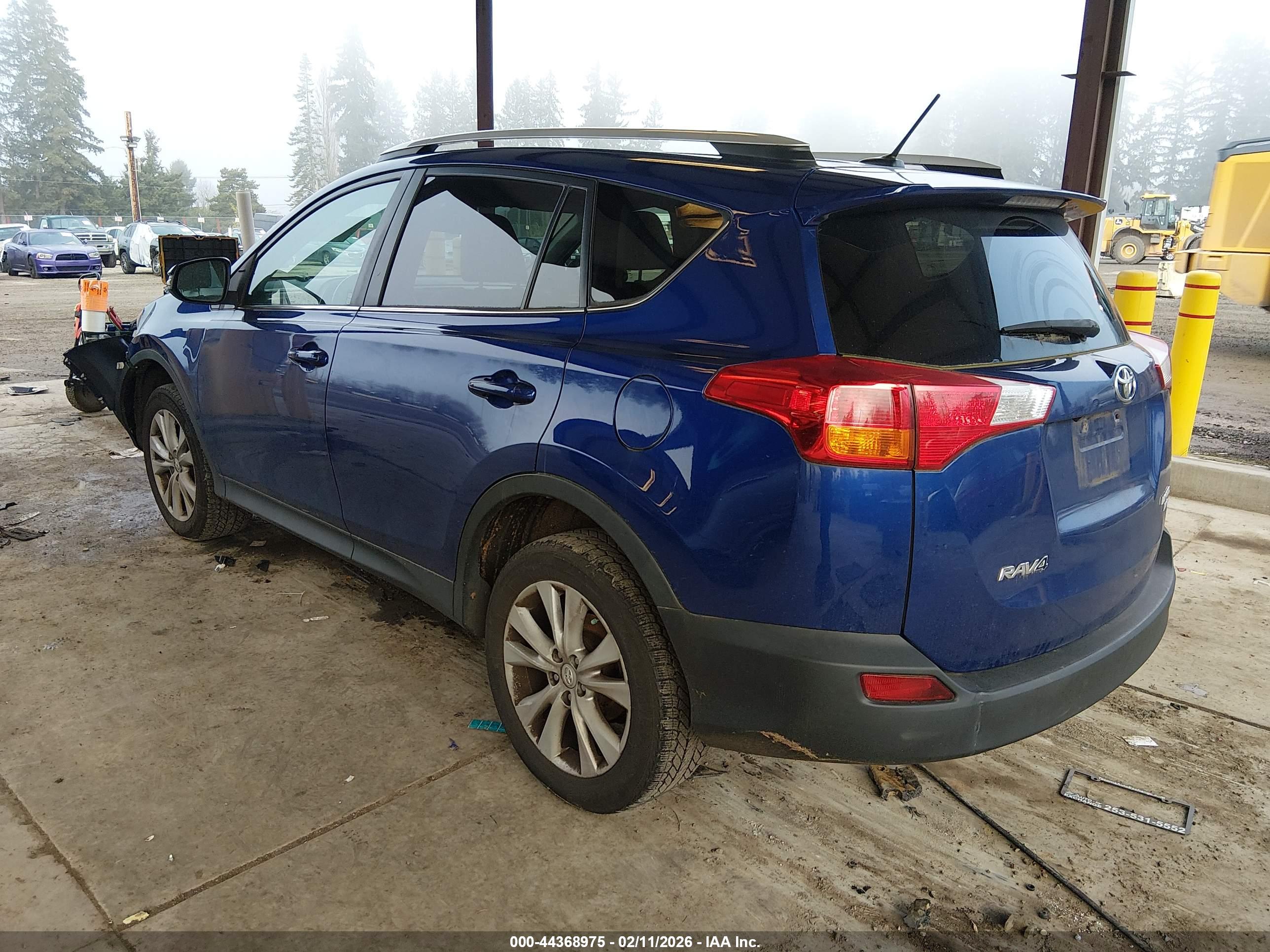TOYOTA RAV4 image 3