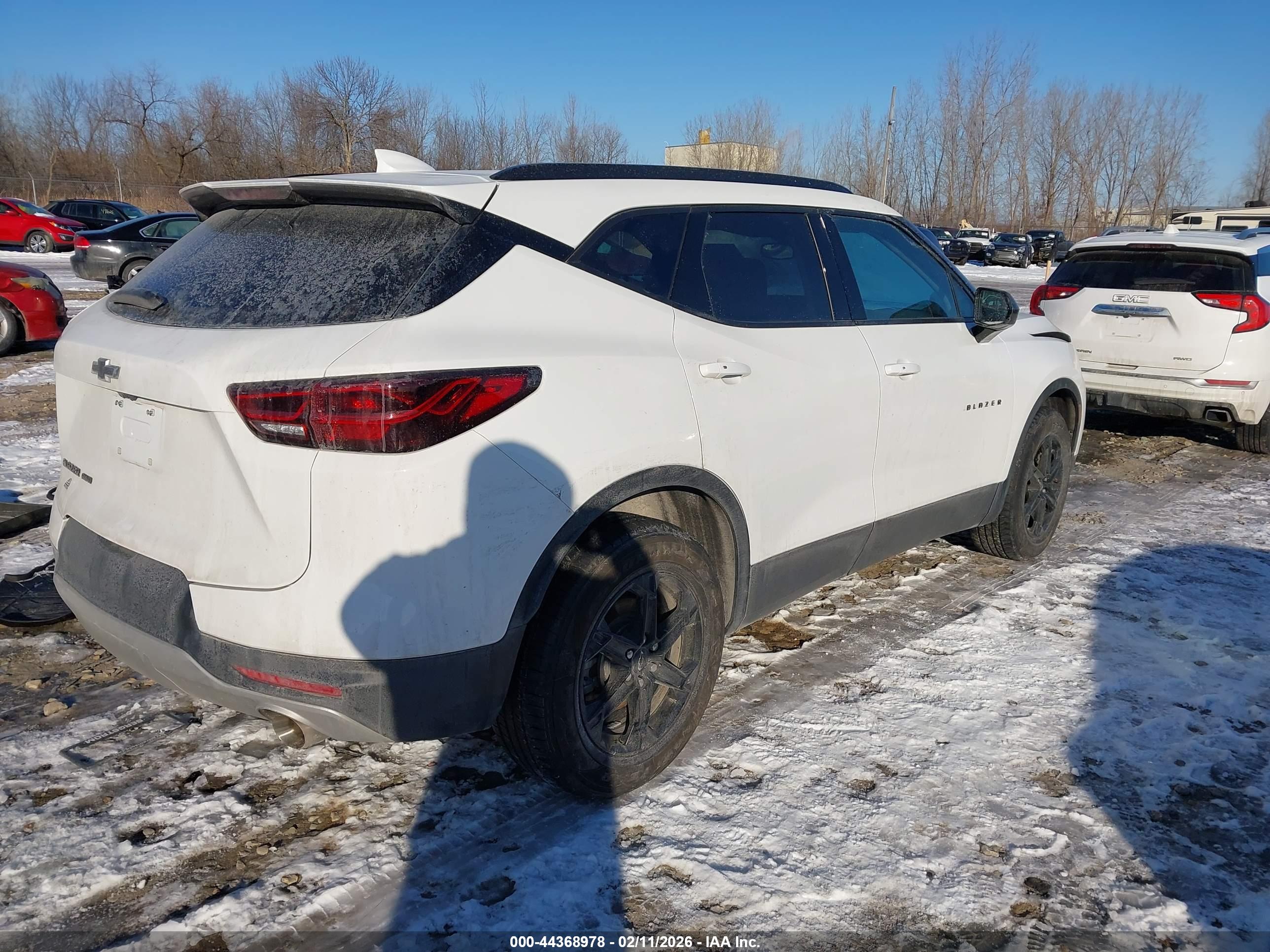 CHEVROLET BLAZER image 4