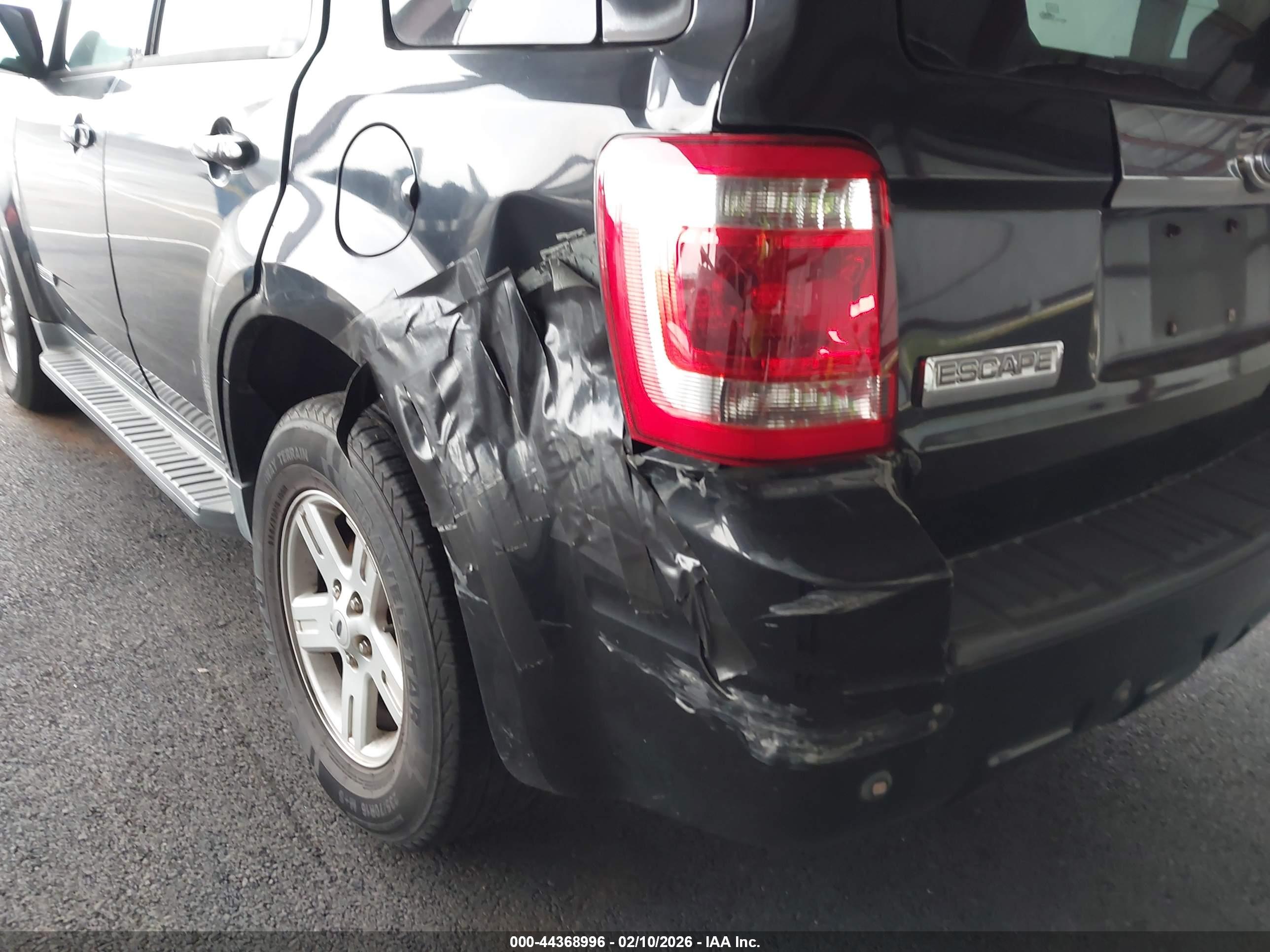 FORD ESCAPE image 6