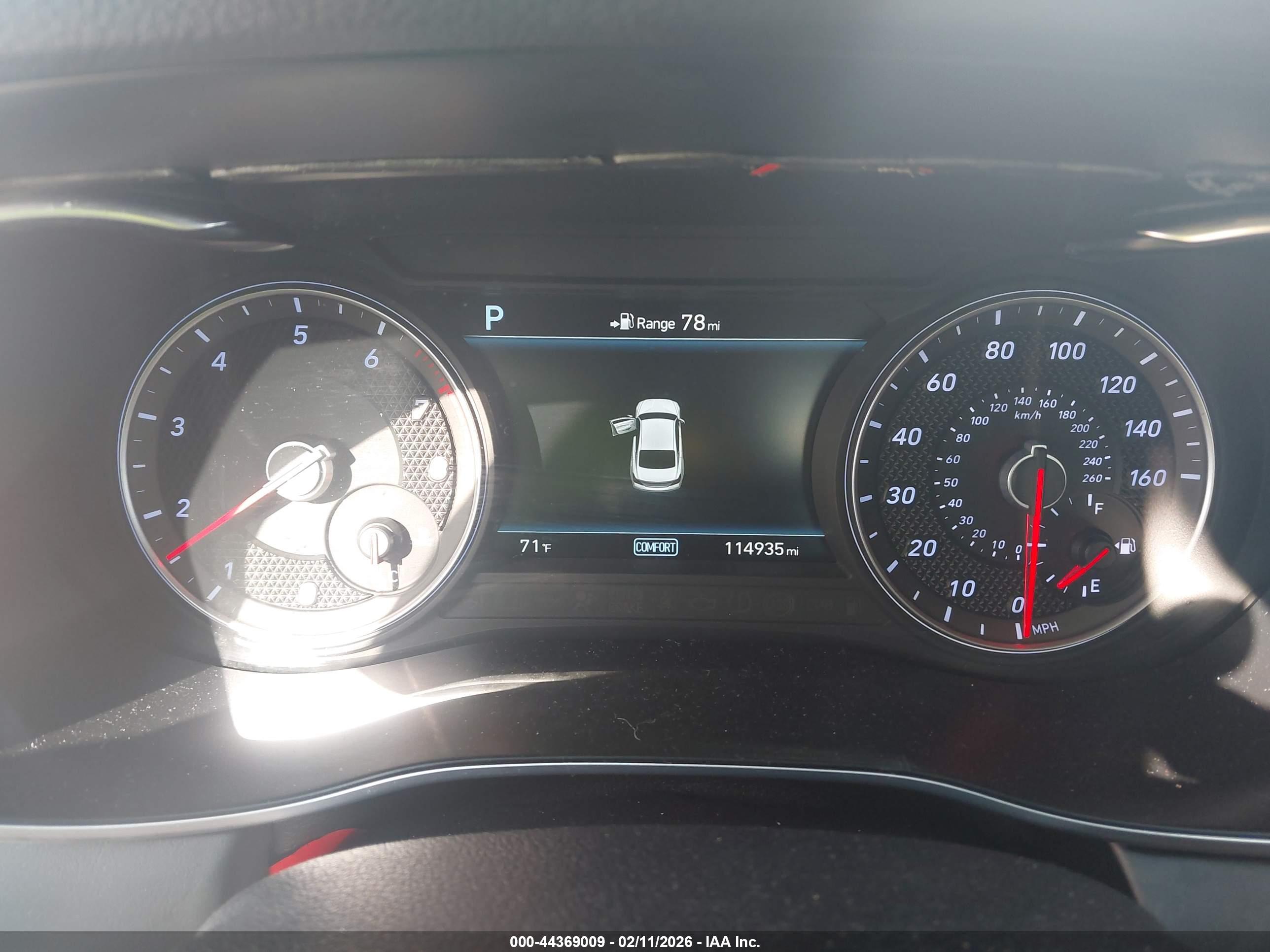 GENESIS G70 image 7