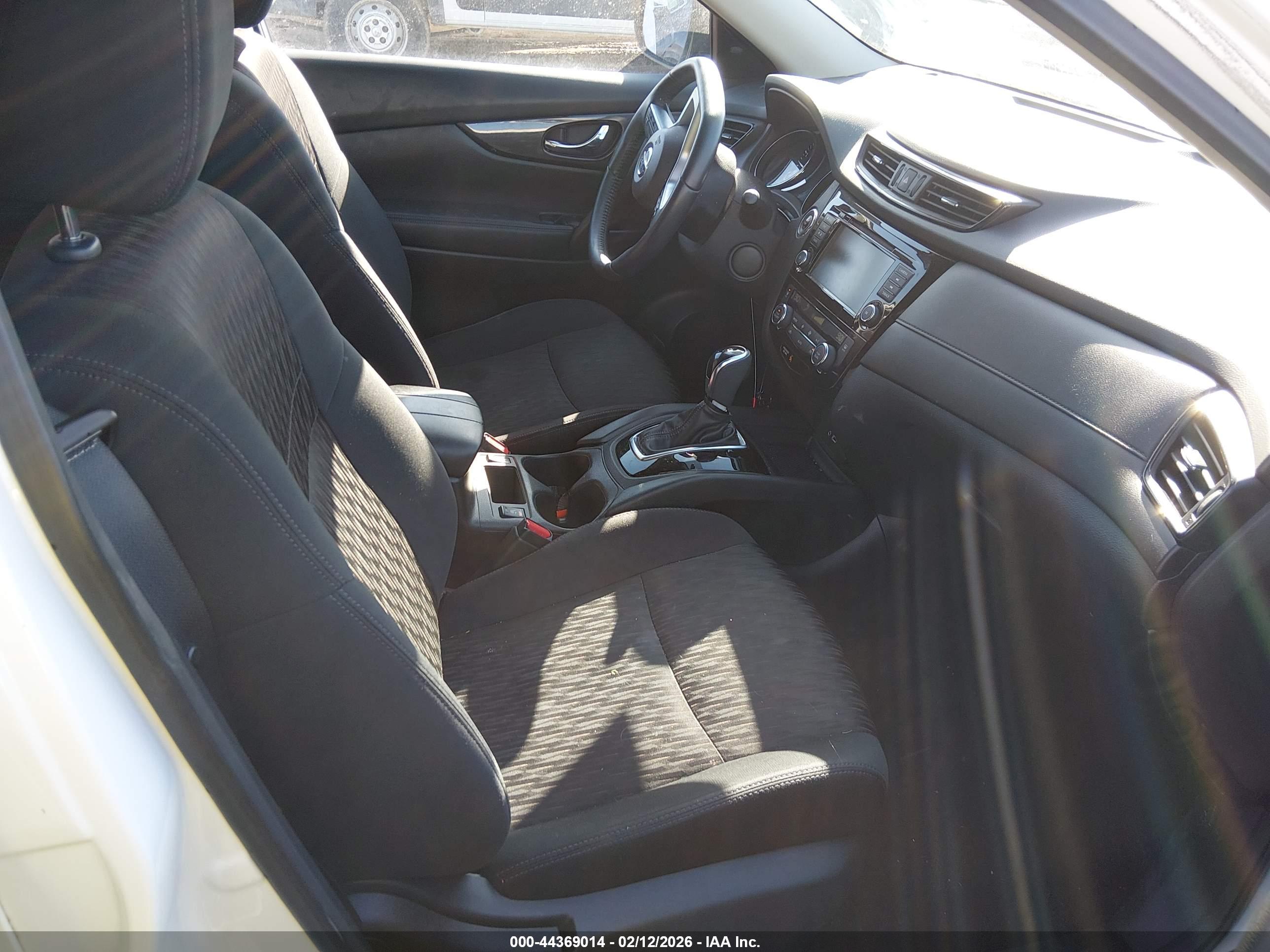 NISSAN ROGUE image 5