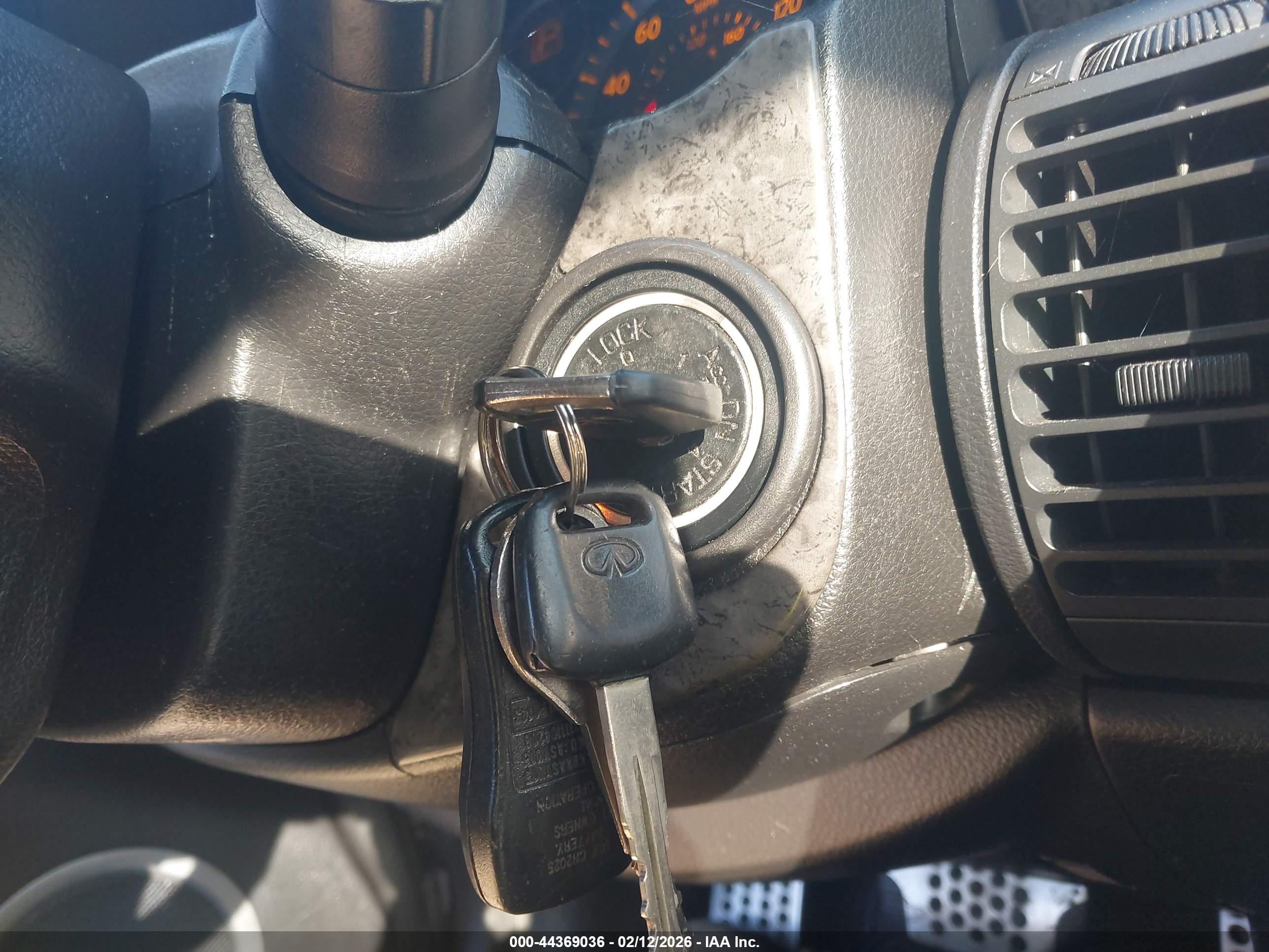 INFINITI G35 image 11