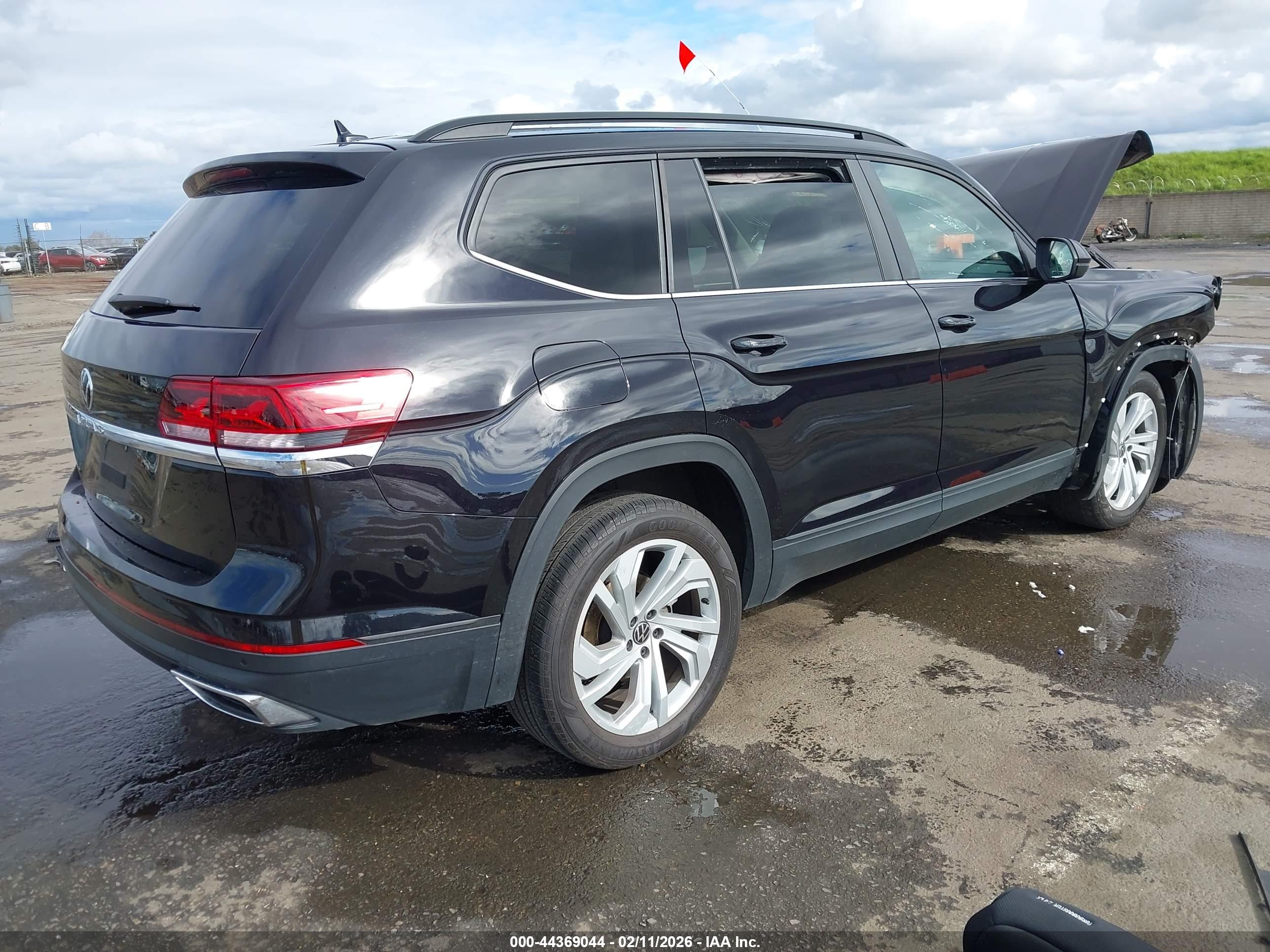 VOLKSWAGEN ATLAS image 4