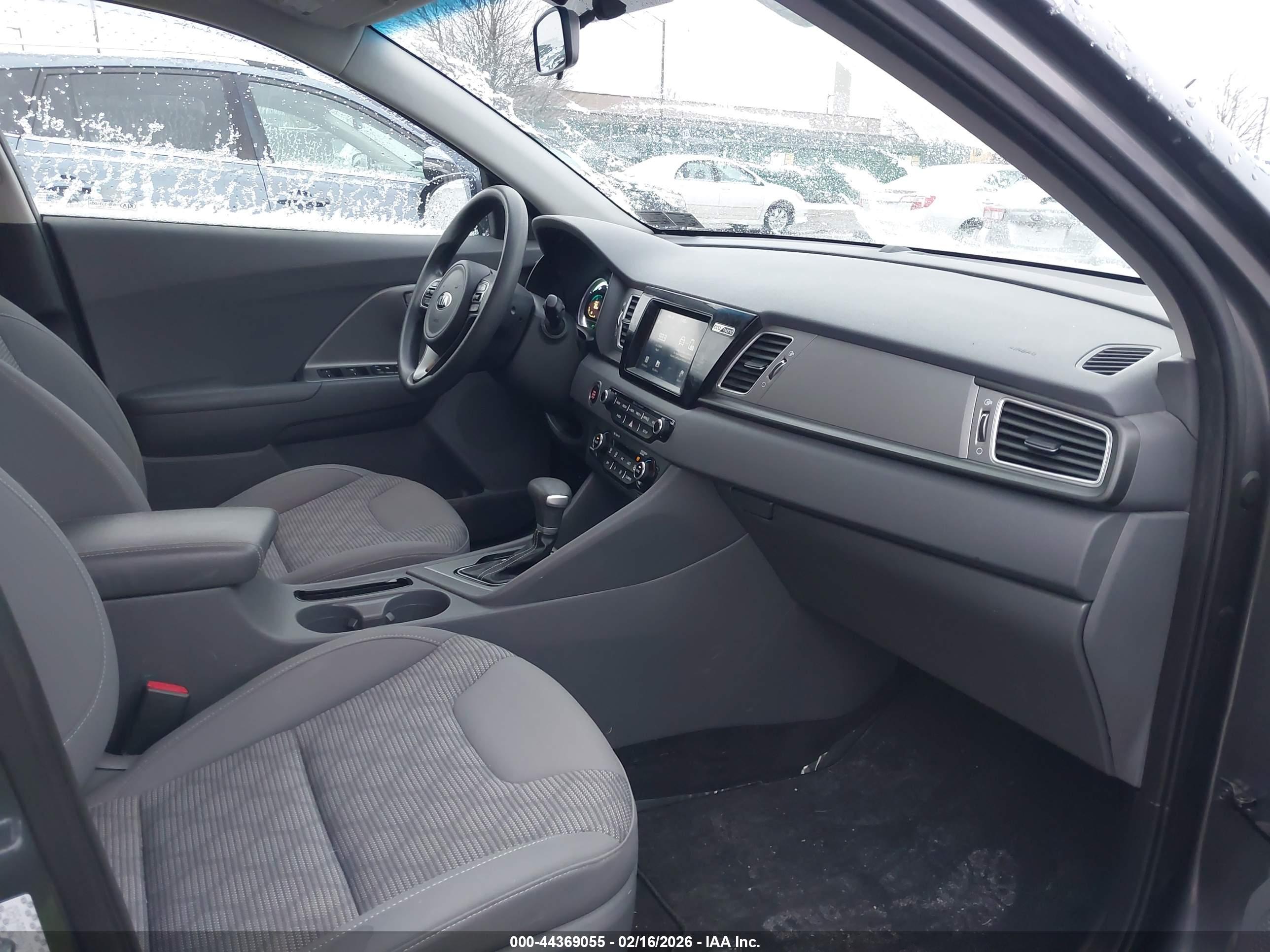 KIA NIRO image 5