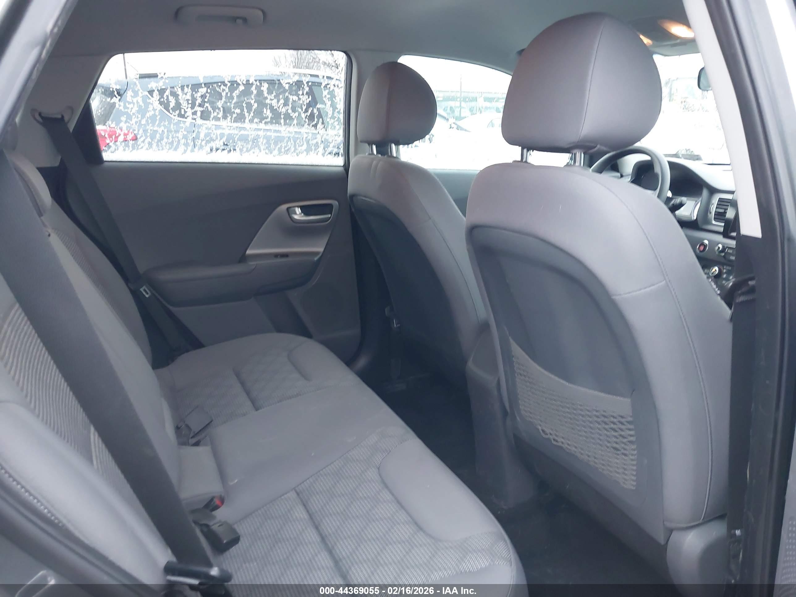 KIA NIRO image 8