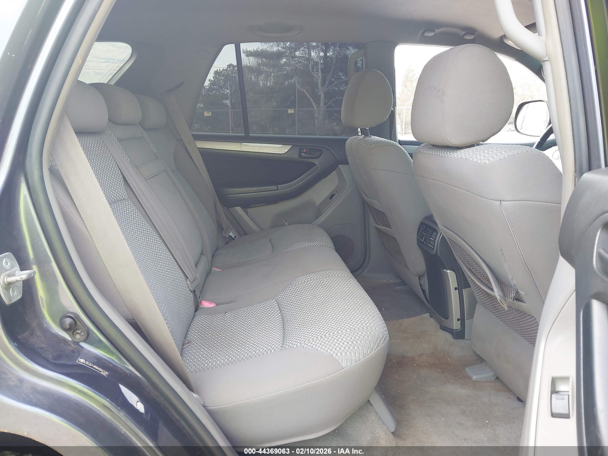 TOYOTA 4RUNNER image 8