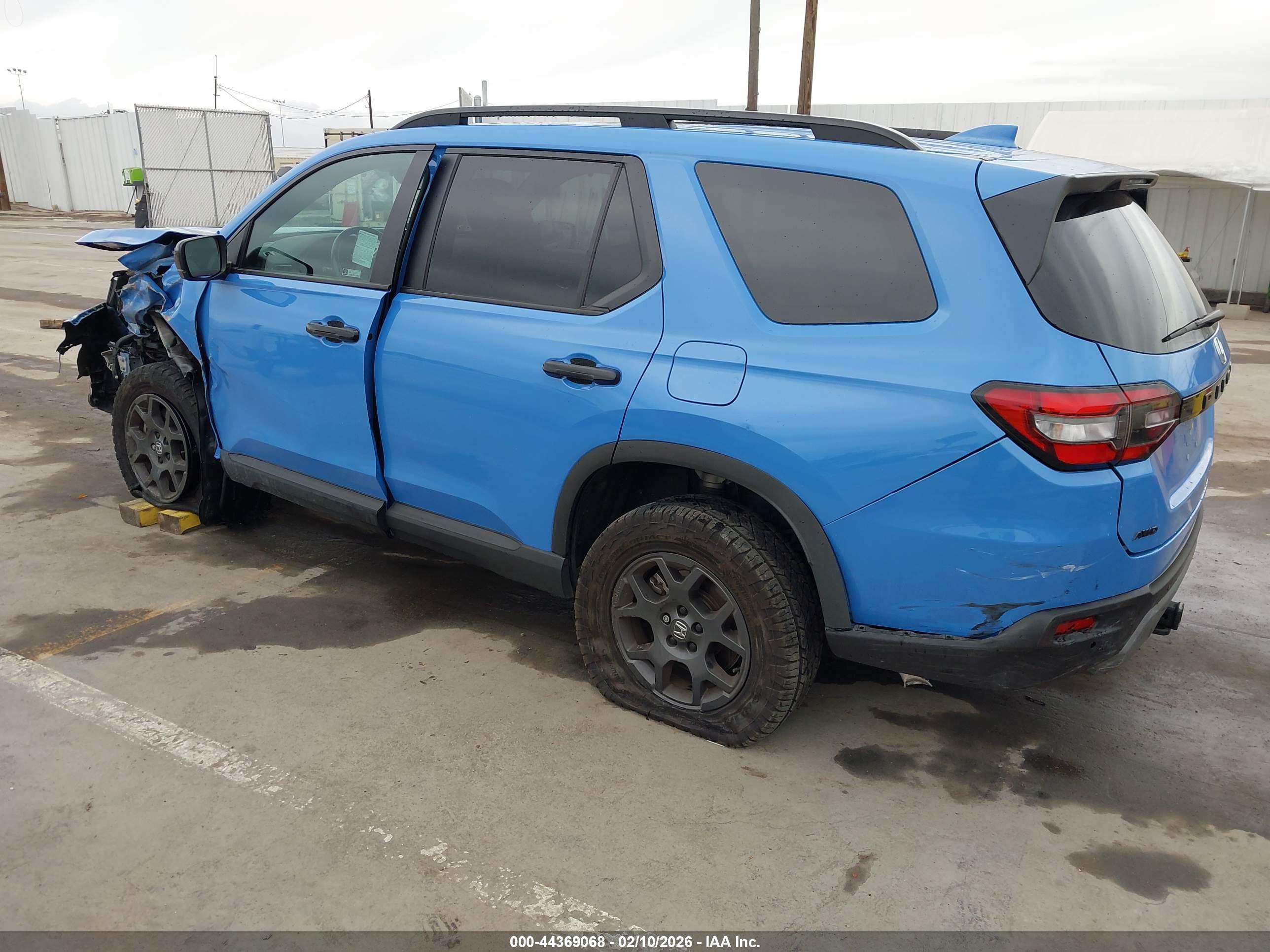 HONDA PILOT image 3
