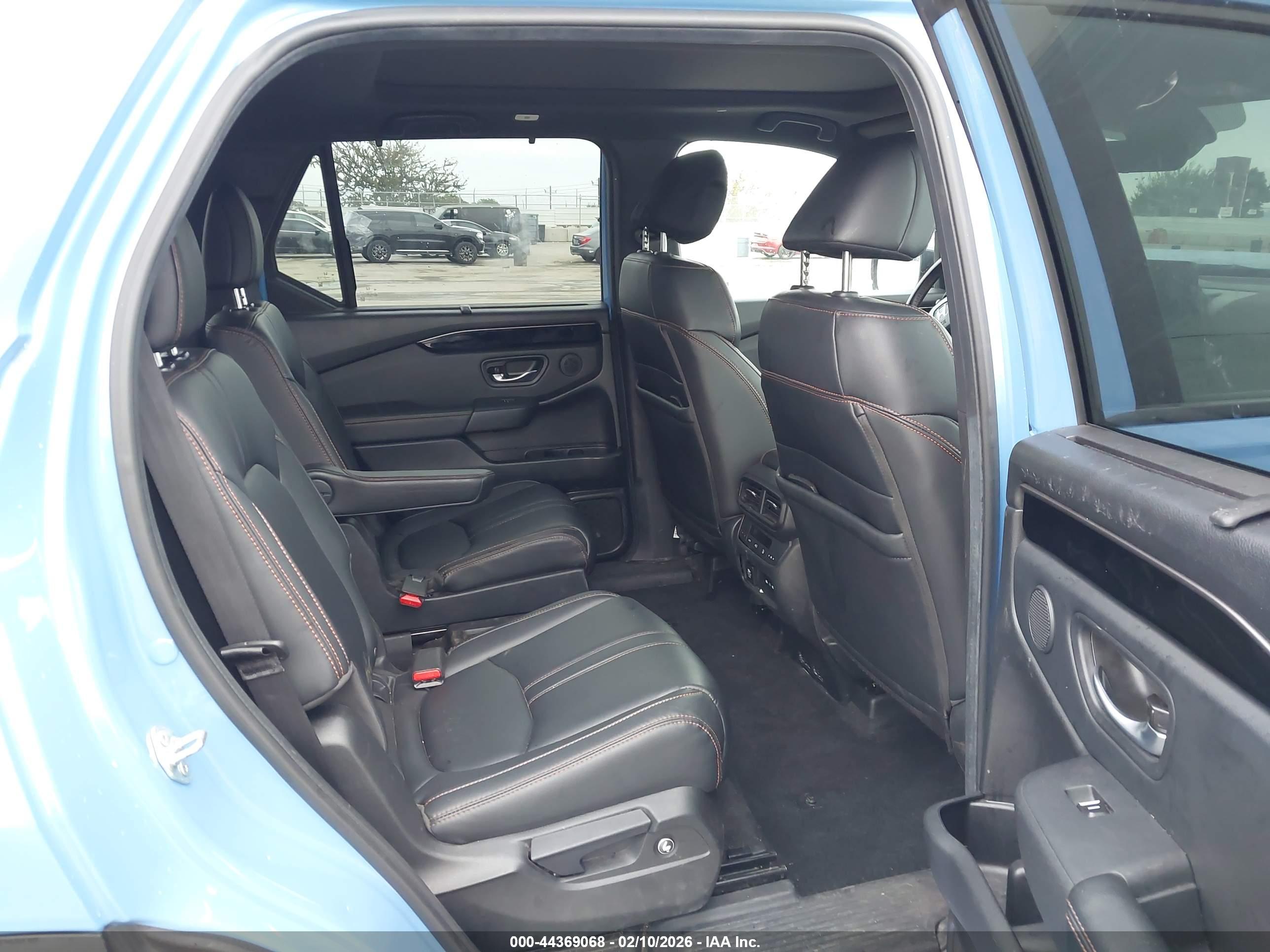 HONDA PILOT image 8