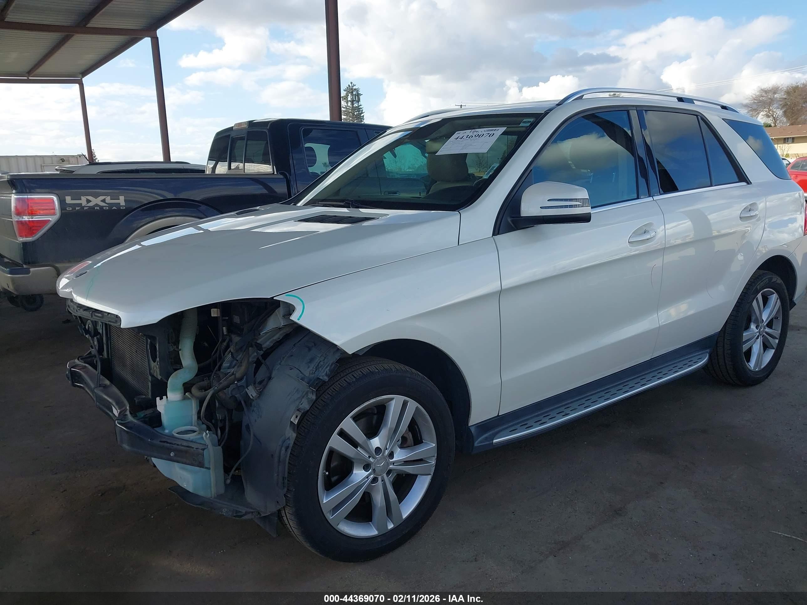 MERCEDES-BENZ ML image 2