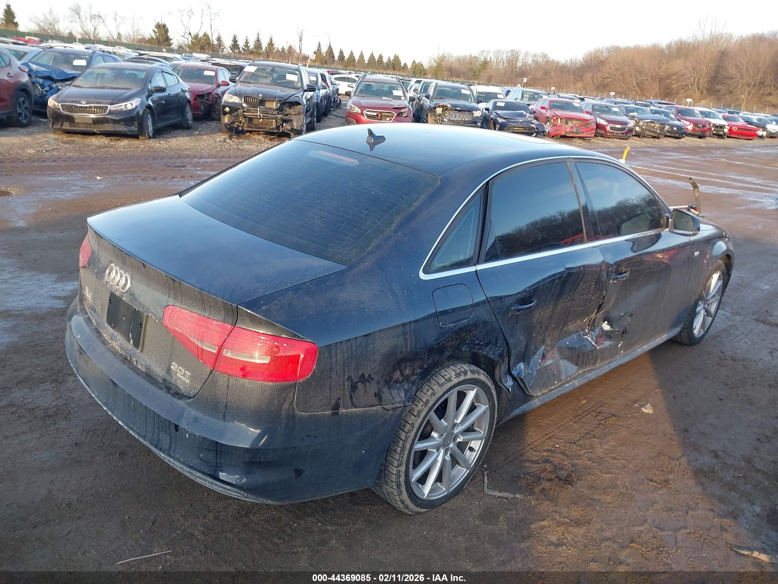 AUDI A4 image 4