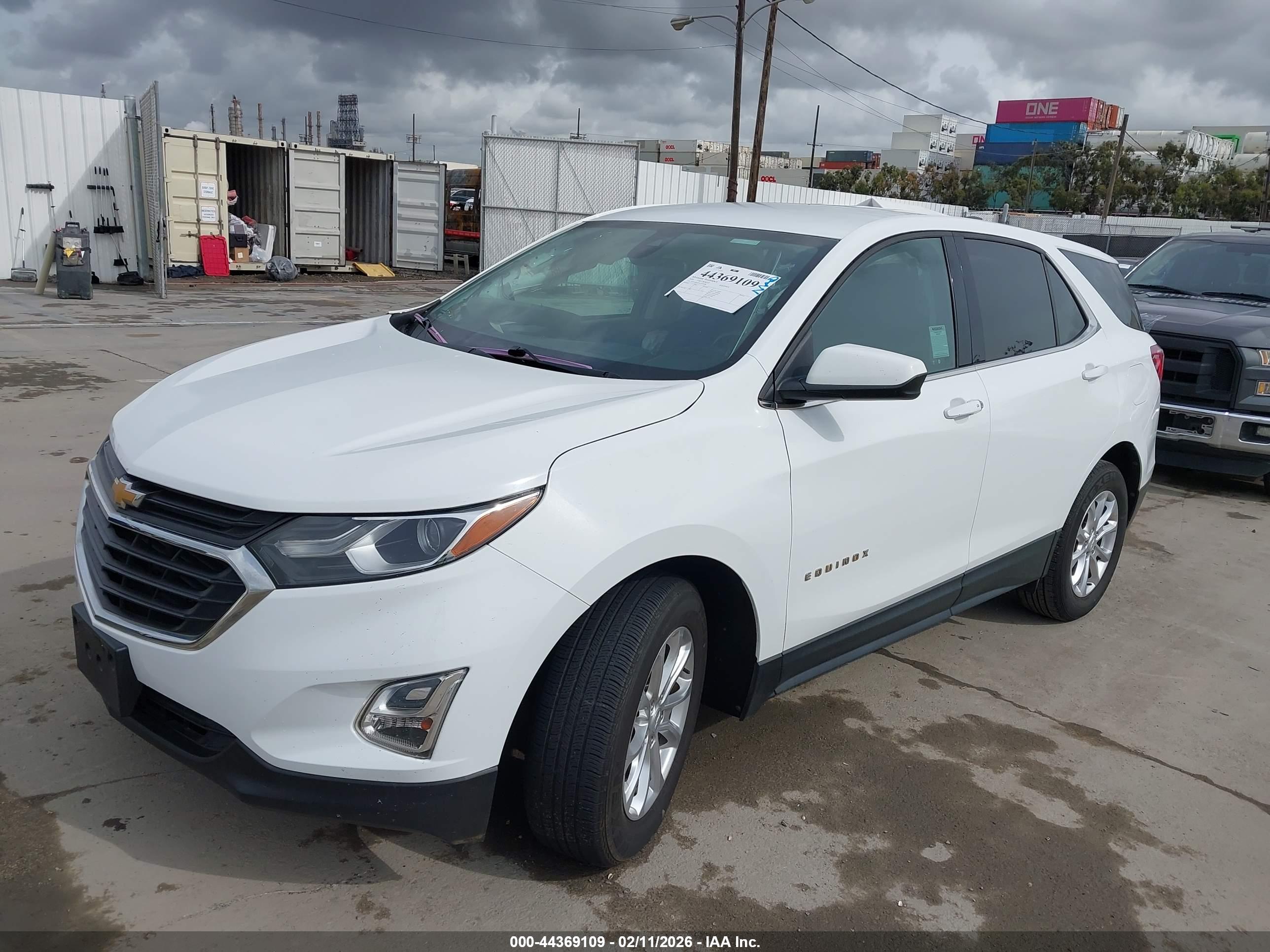 CHEVROLET EQUINOX image 2