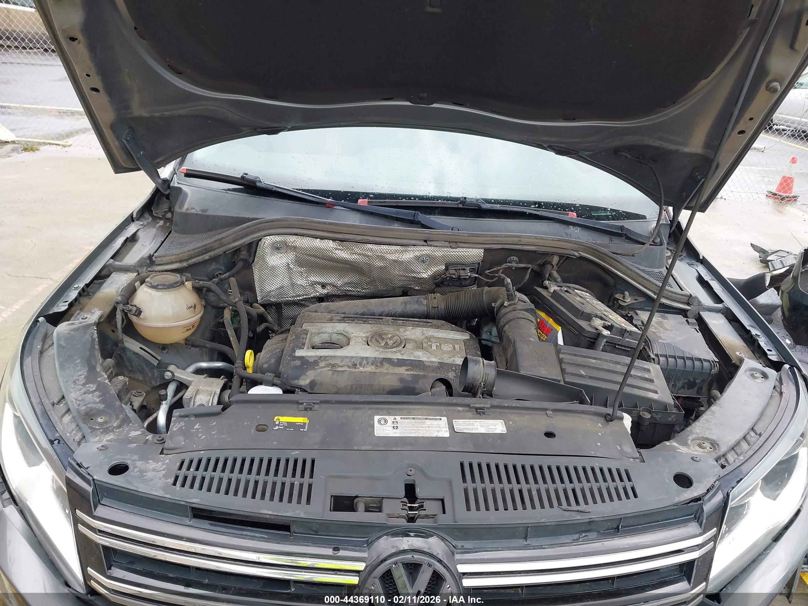 VOLKSWAGEN TIGUAN image 10