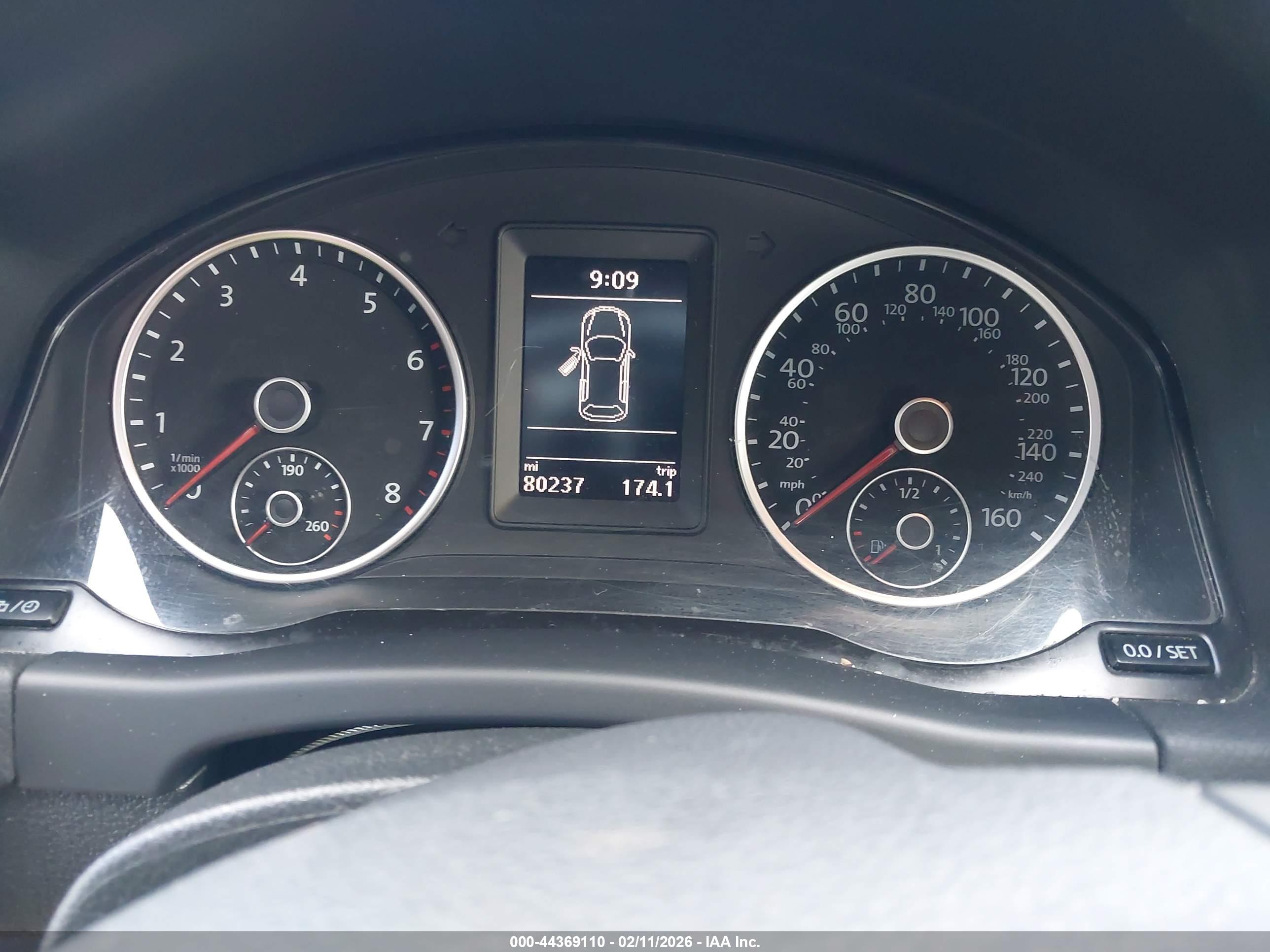 VOLKSWAGEN TIGUAN image 7