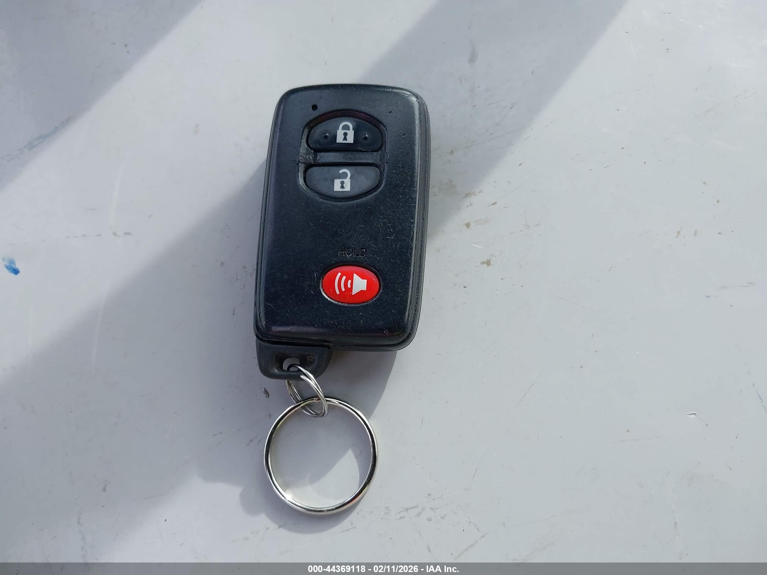 TOYOTA PRIUS image 11