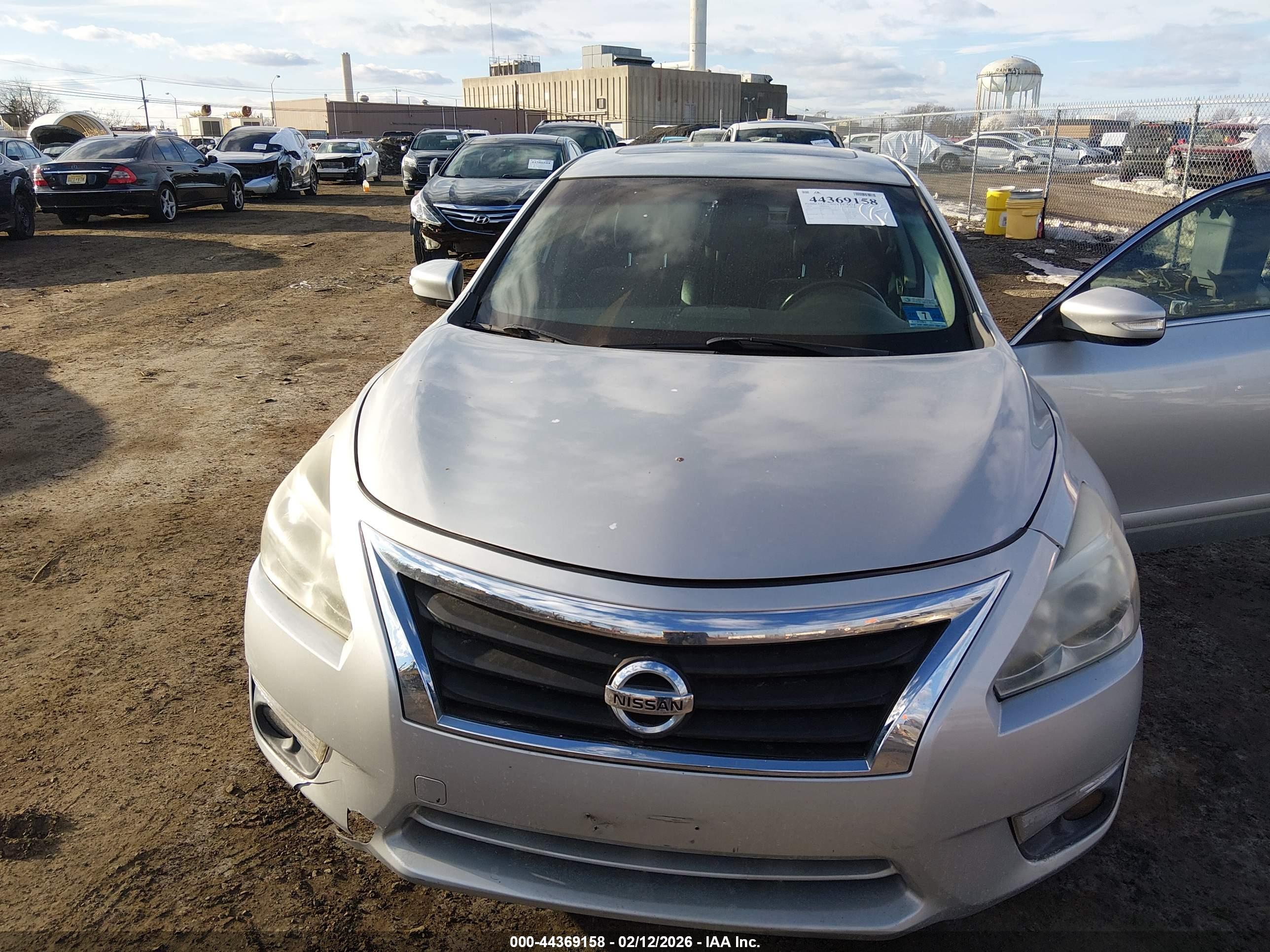 NISSAN ALTIMA image 6