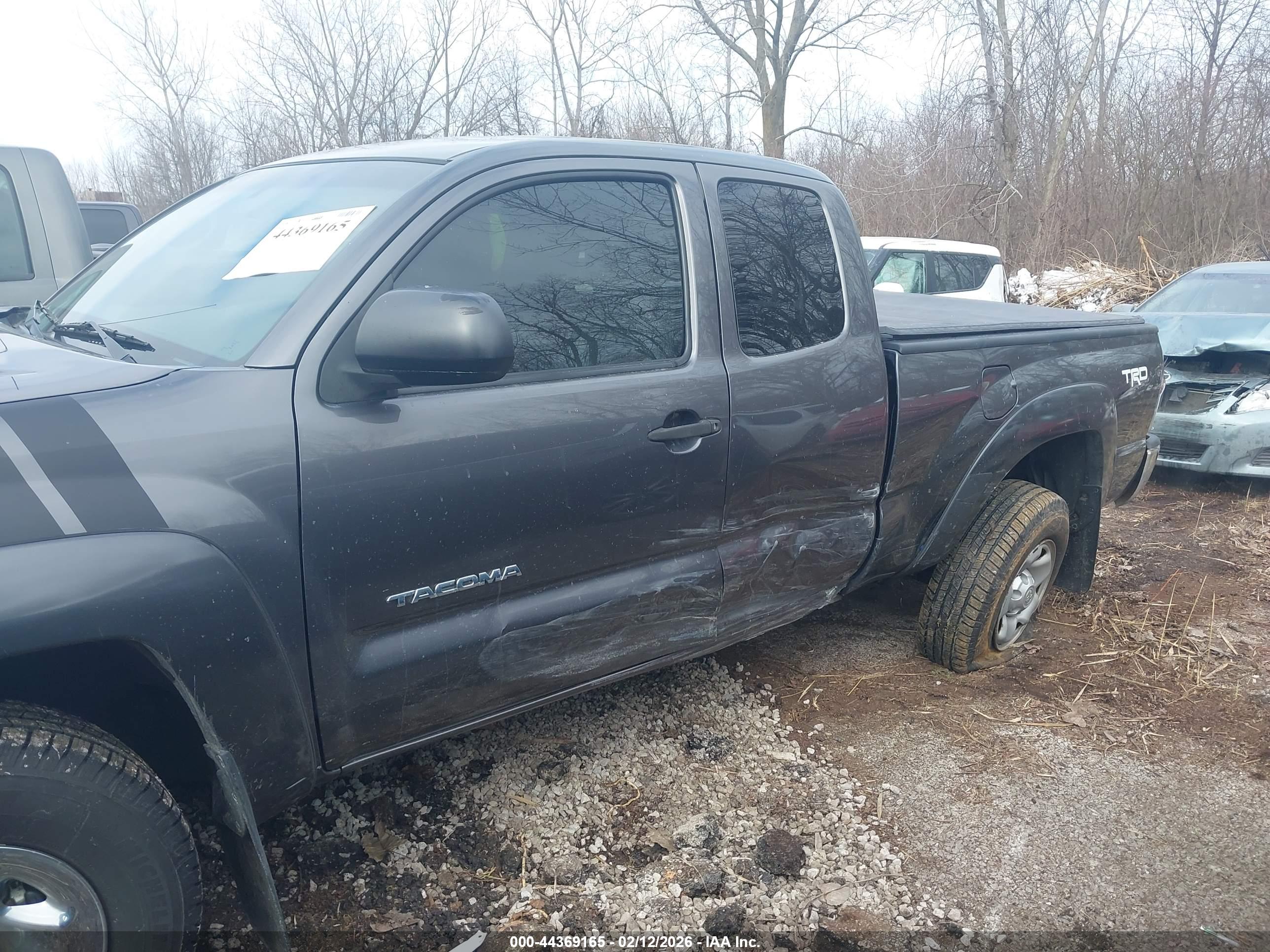 TOYOTA TACOMA image 6