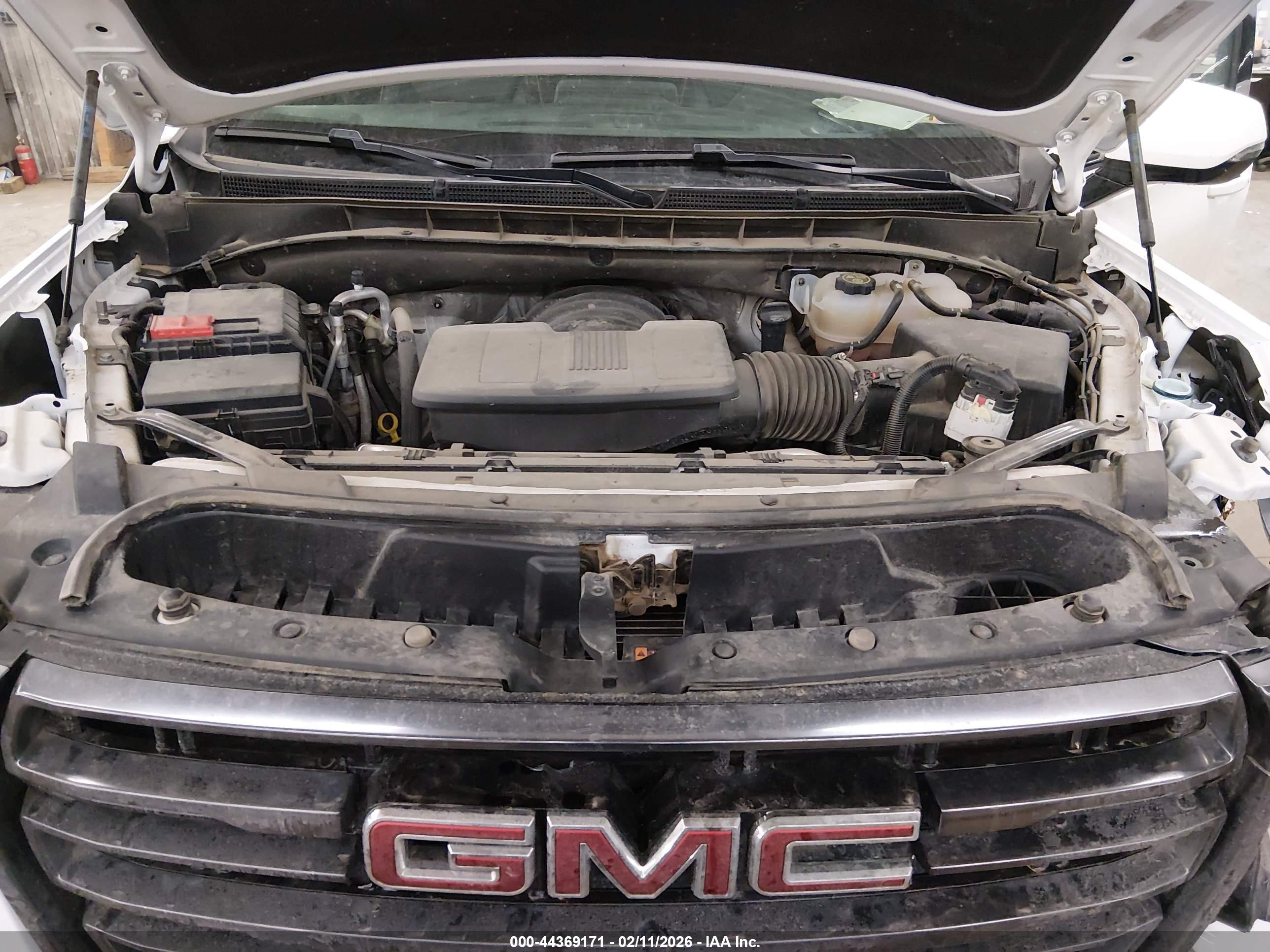 GMC YUKON image 10