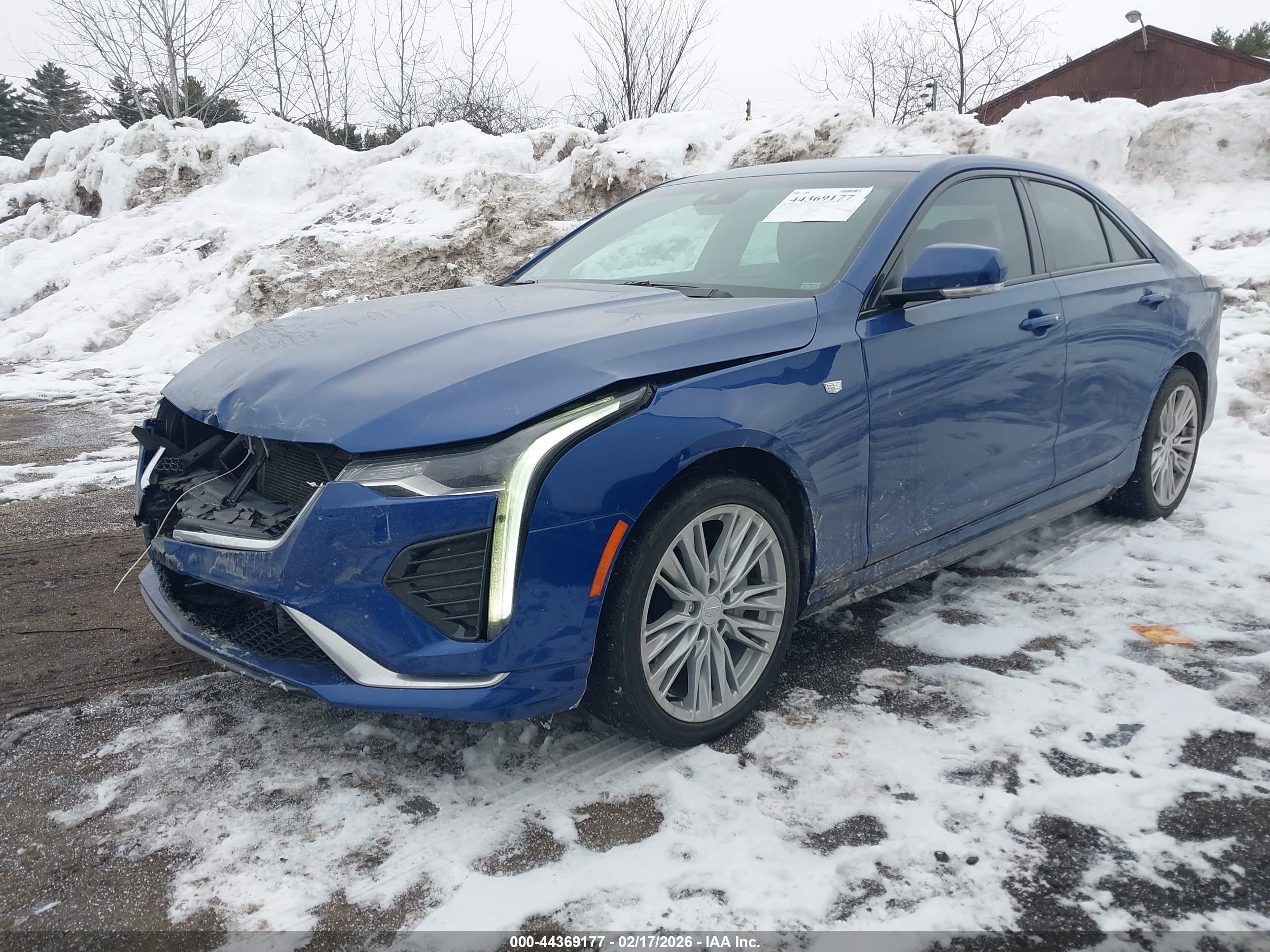 CADILLAC CT4 image 2