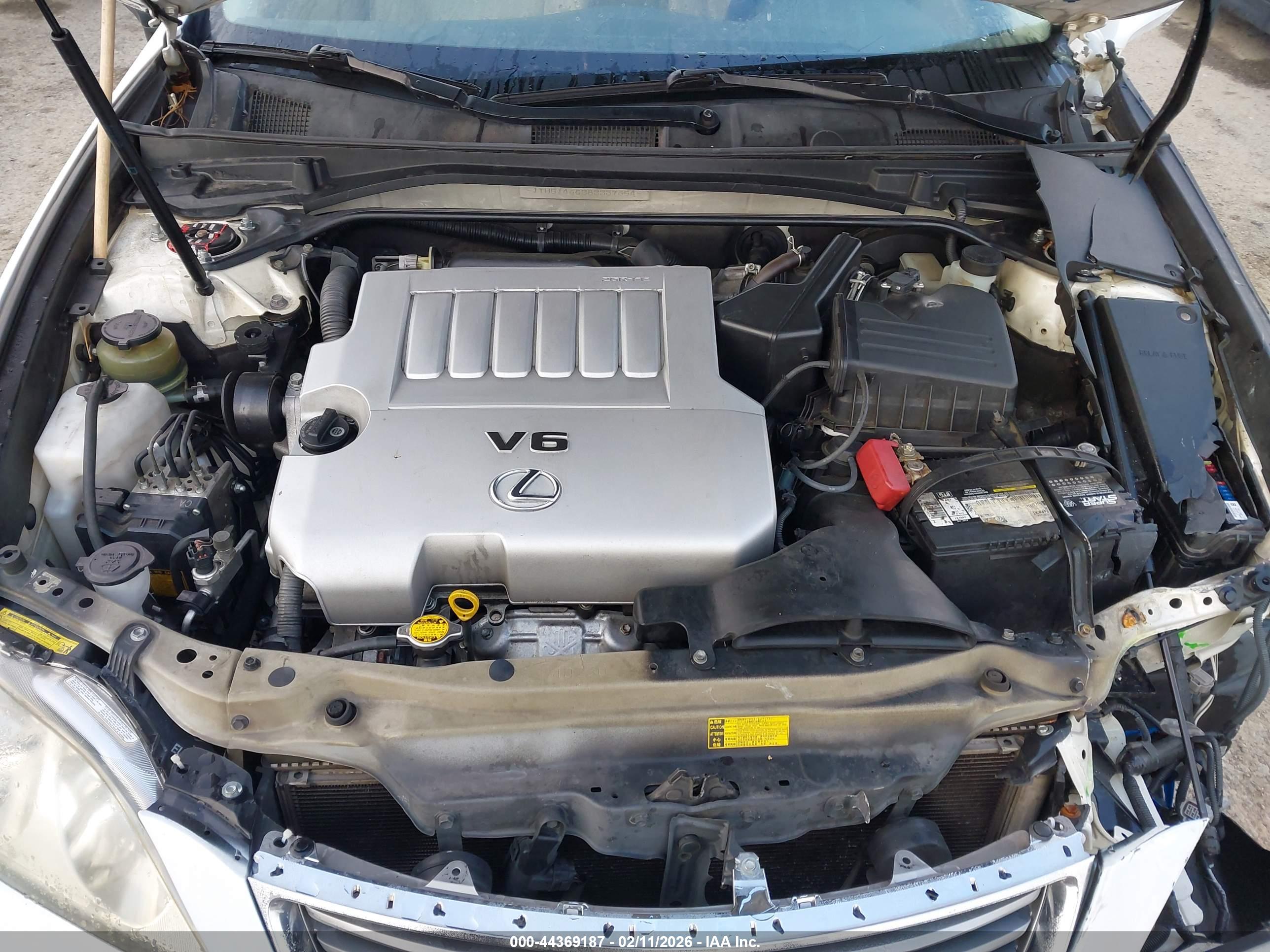 LEXUS ES image 10