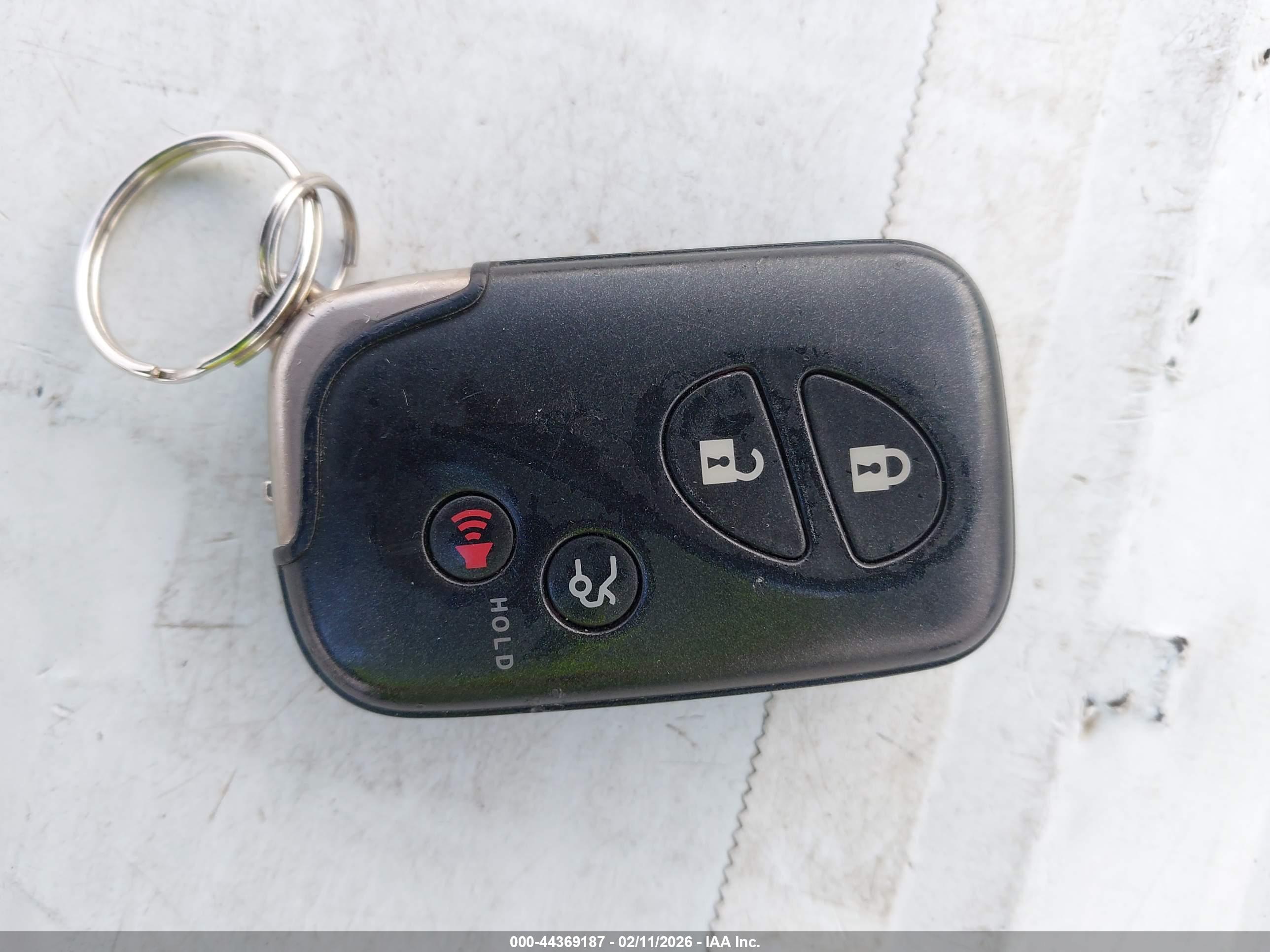 LEXUS ES image 11