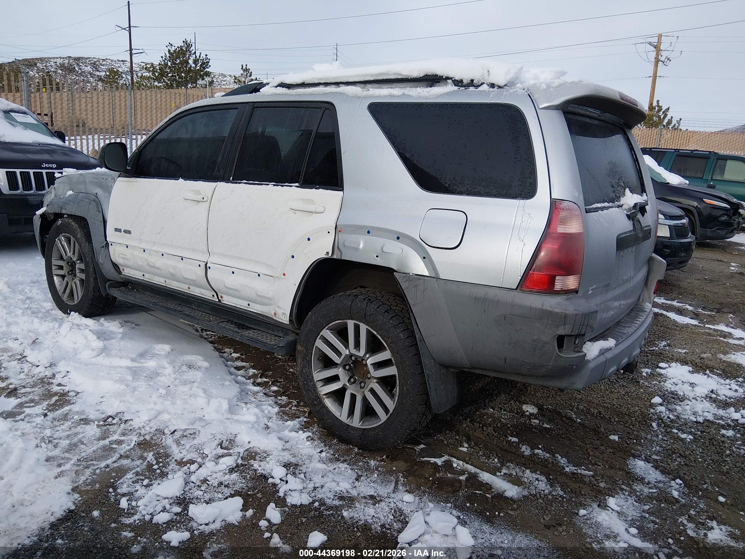TOYOTA 4RUNNER image 3