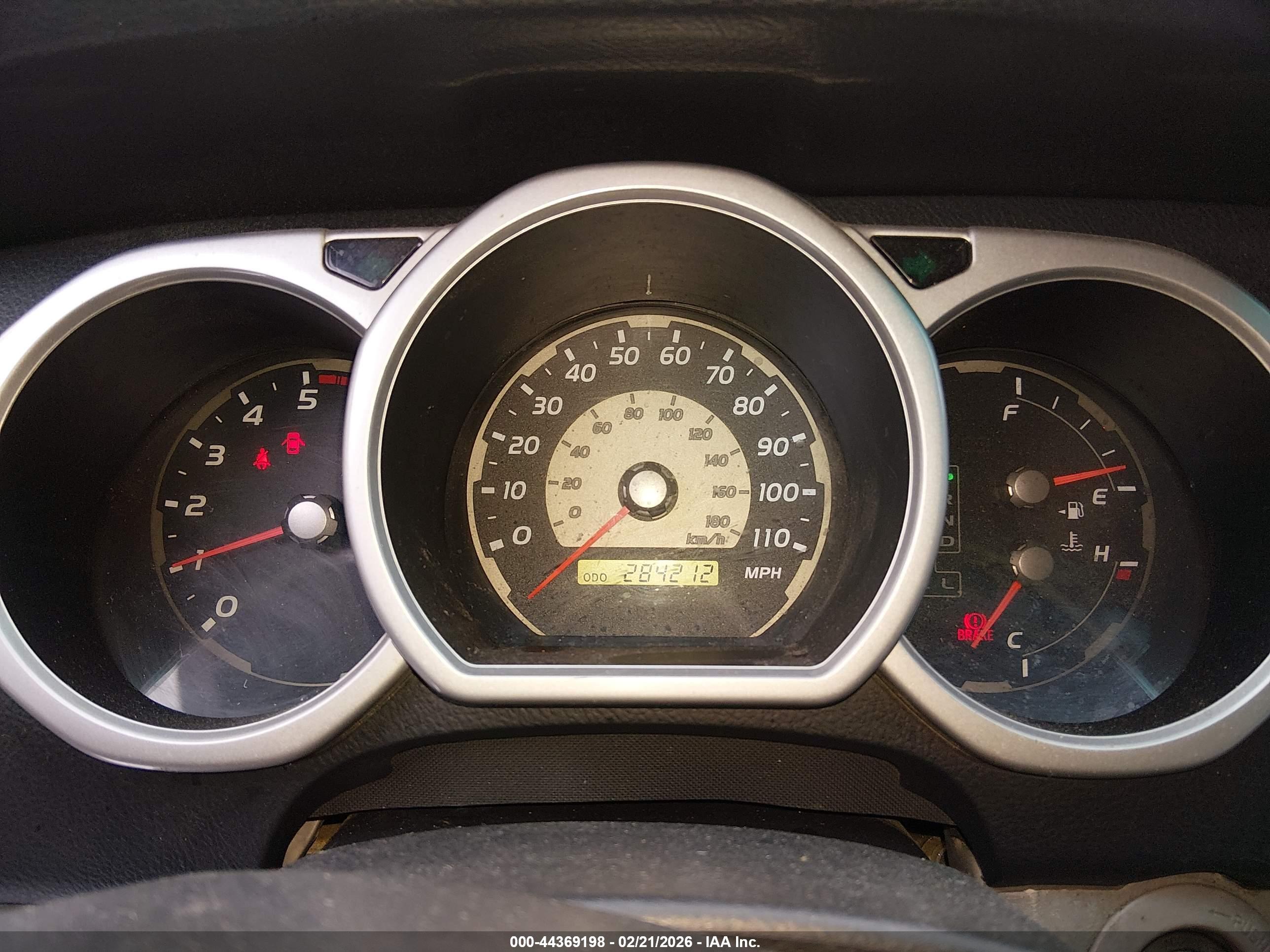 TOYOTA 4RUNNER image 7