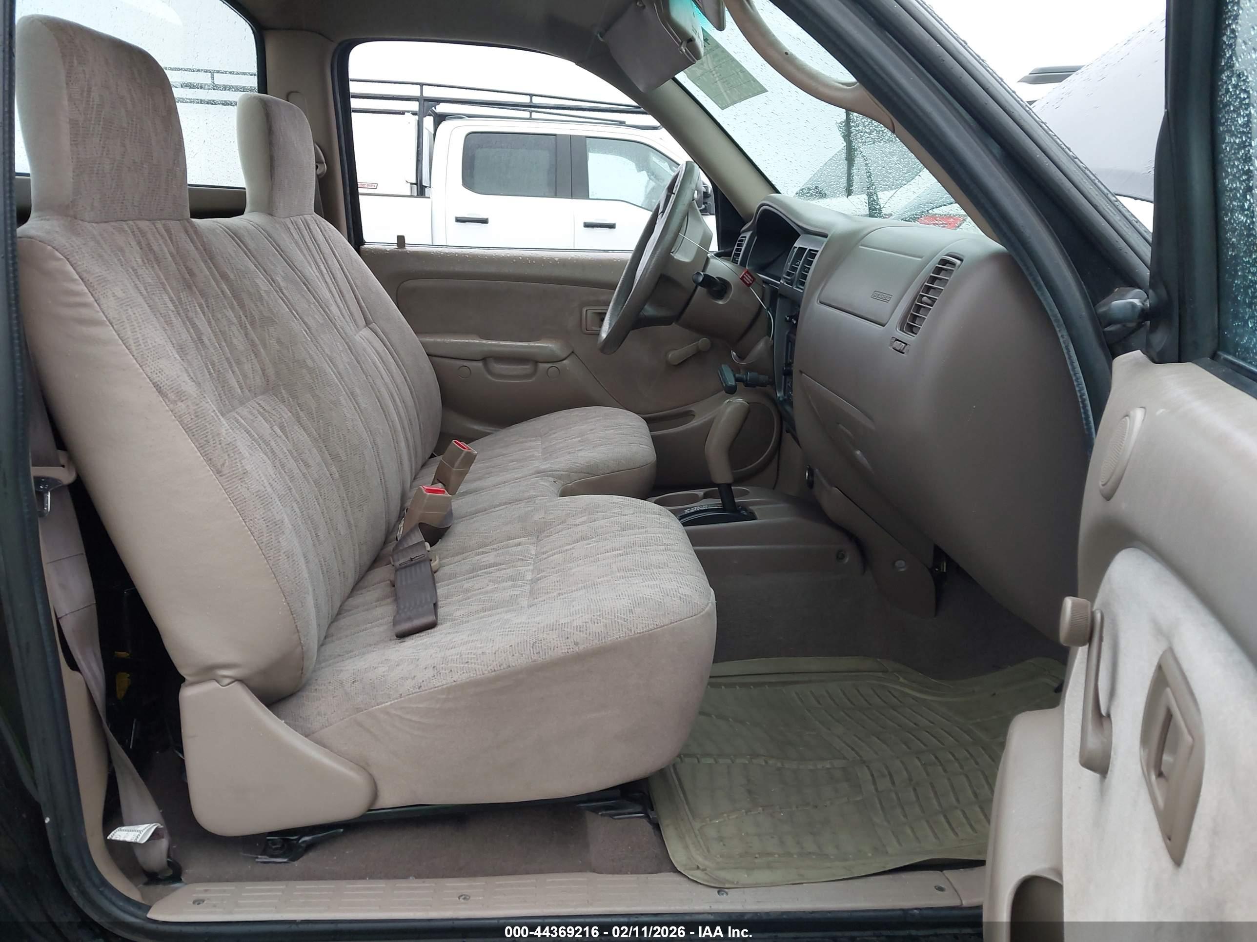 TOYOTA TACOMA image 5