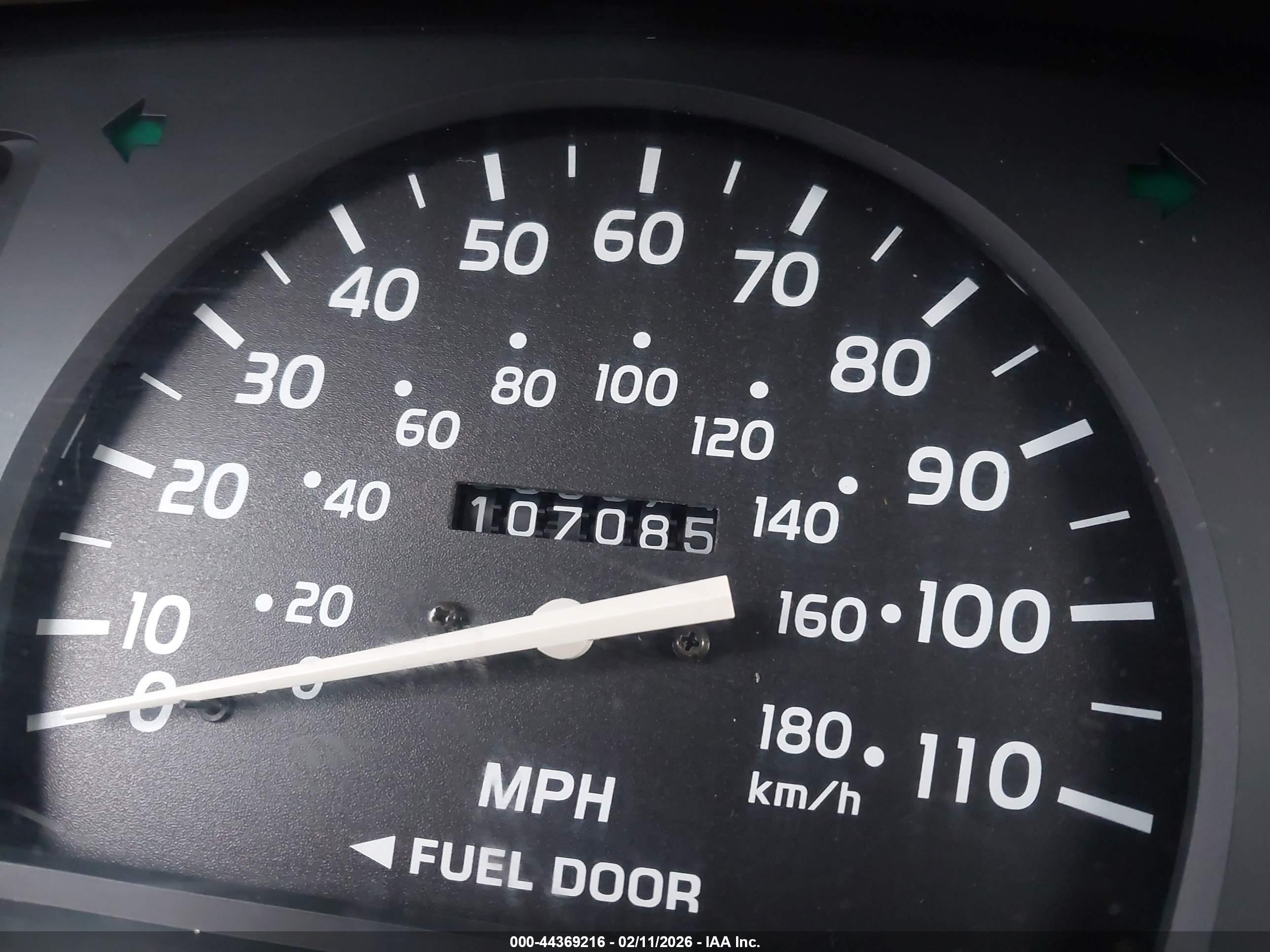 TOYOTA TACOMA image 7