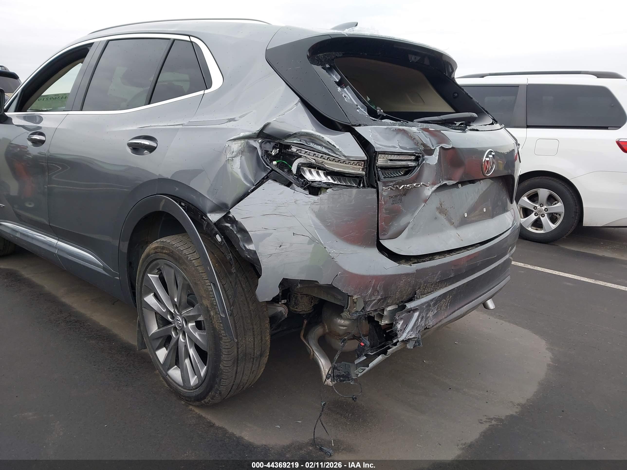 BUICK ENVISION image 6