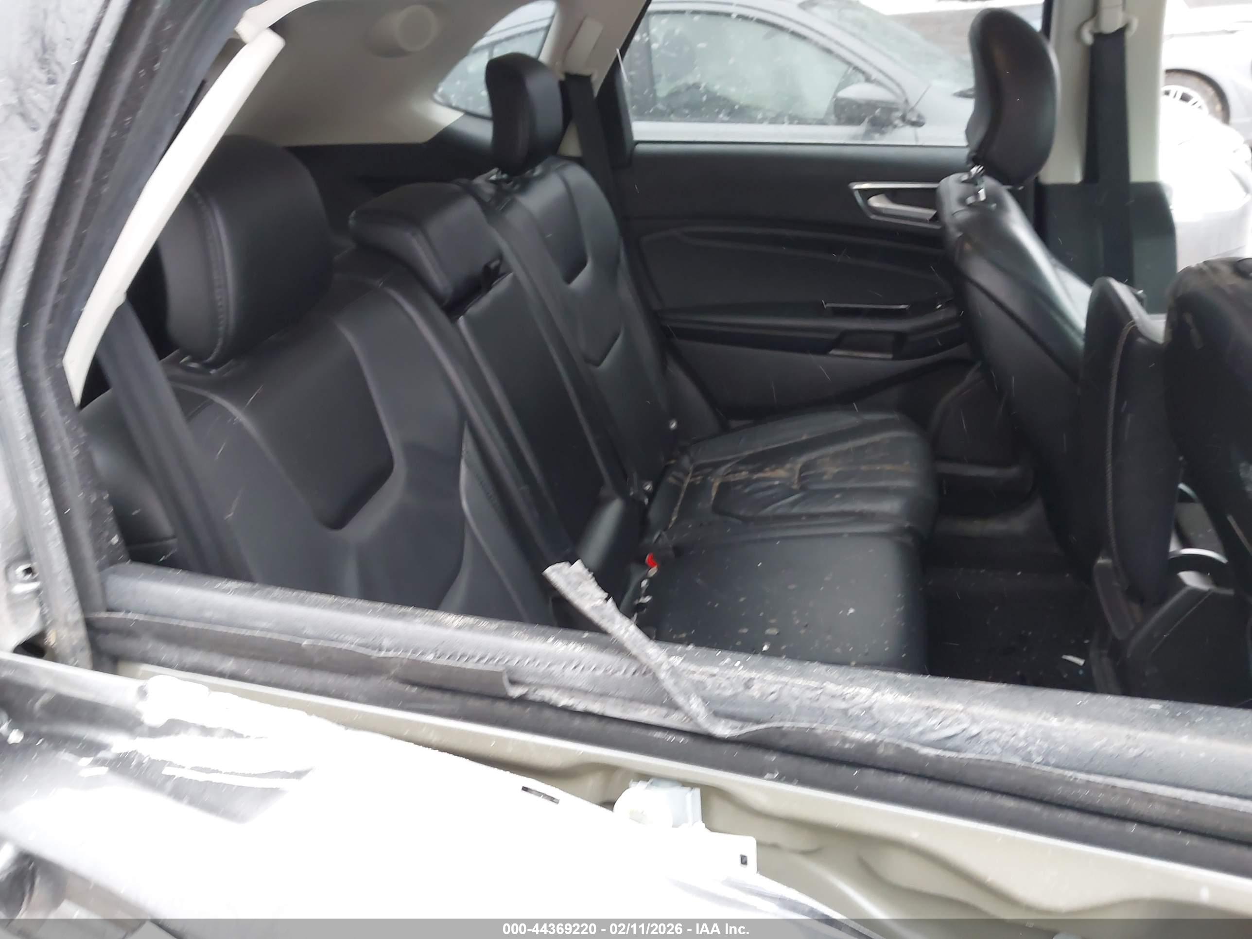 FORD EDGE image 8