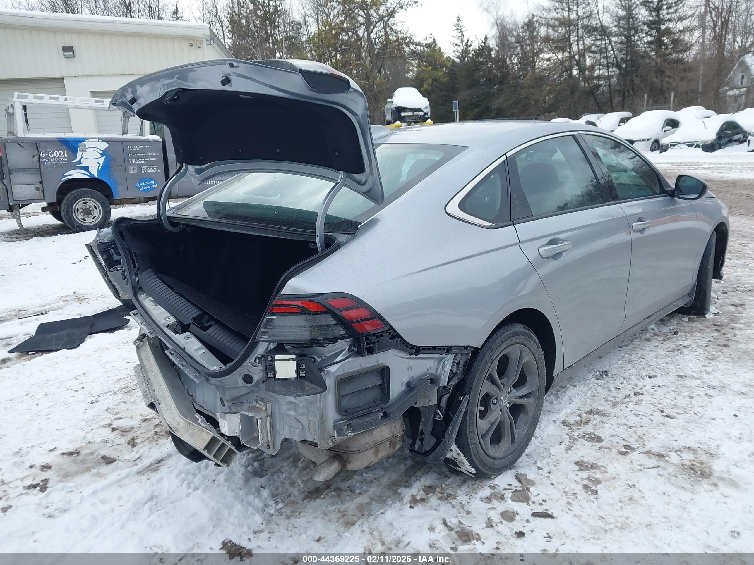 HONDA ACCORD image 4