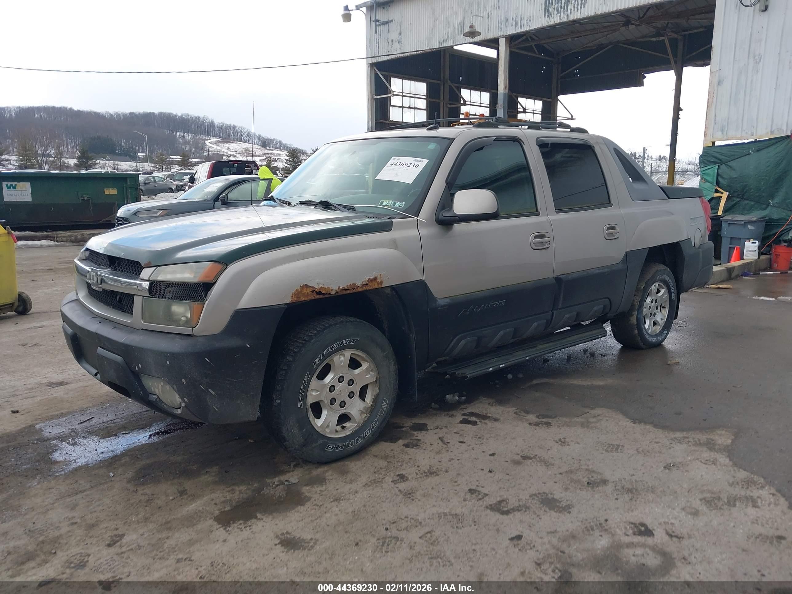 CHEVROLET AVALANCHE image 2