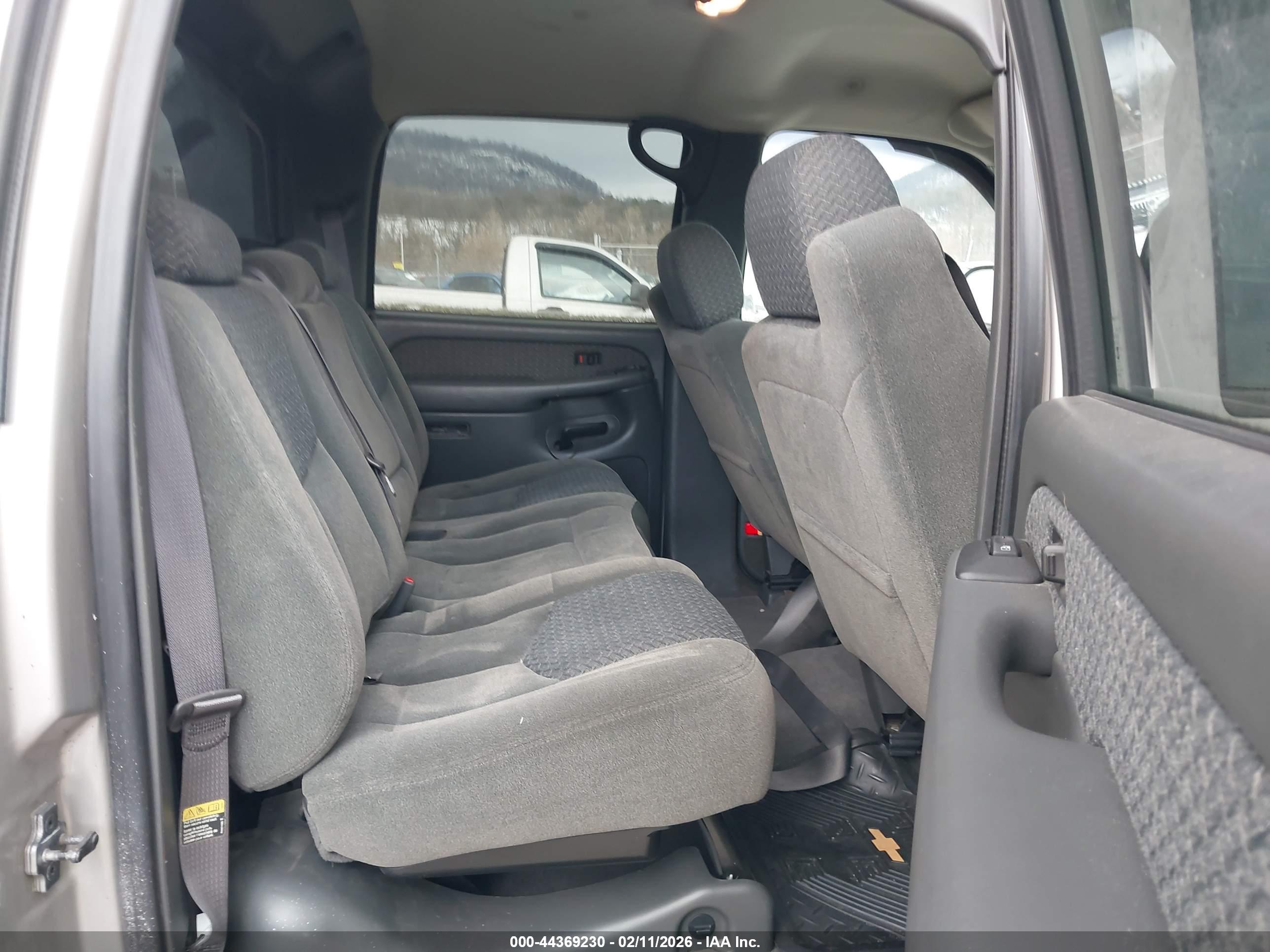 CHEVROLET AVALANCHE image 8