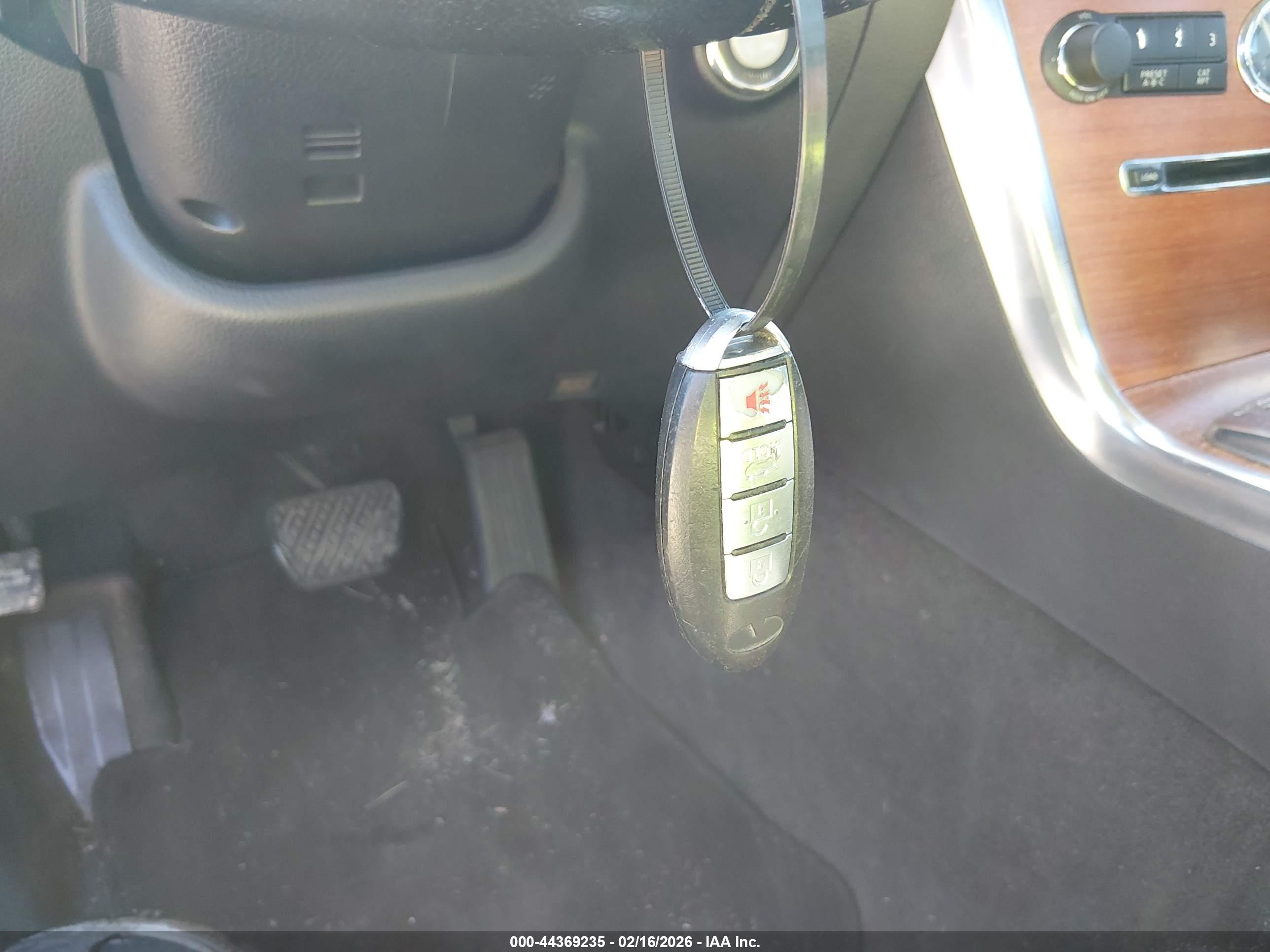 INFINITI M35 image 11