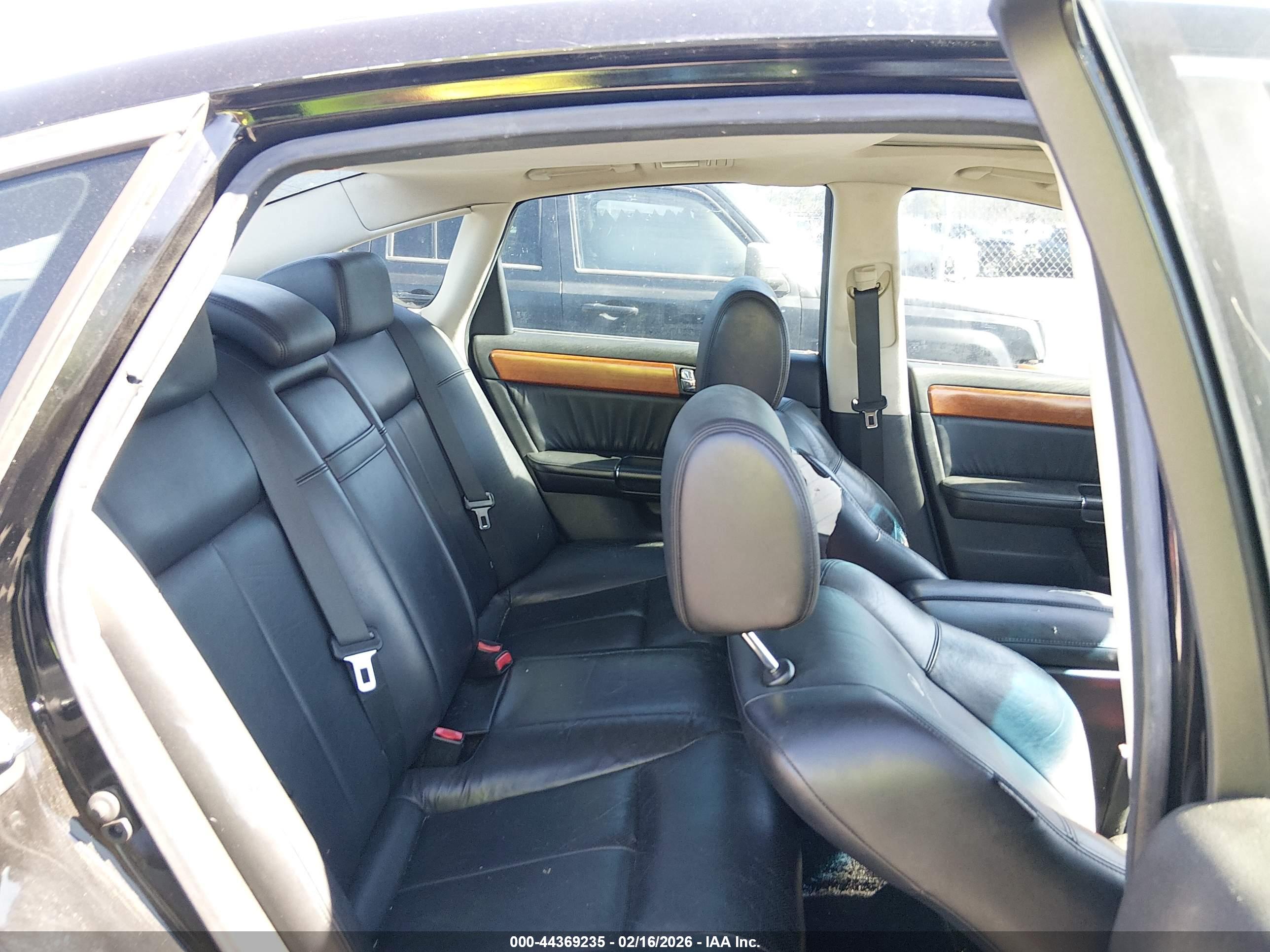 INFINITI M35 image 8