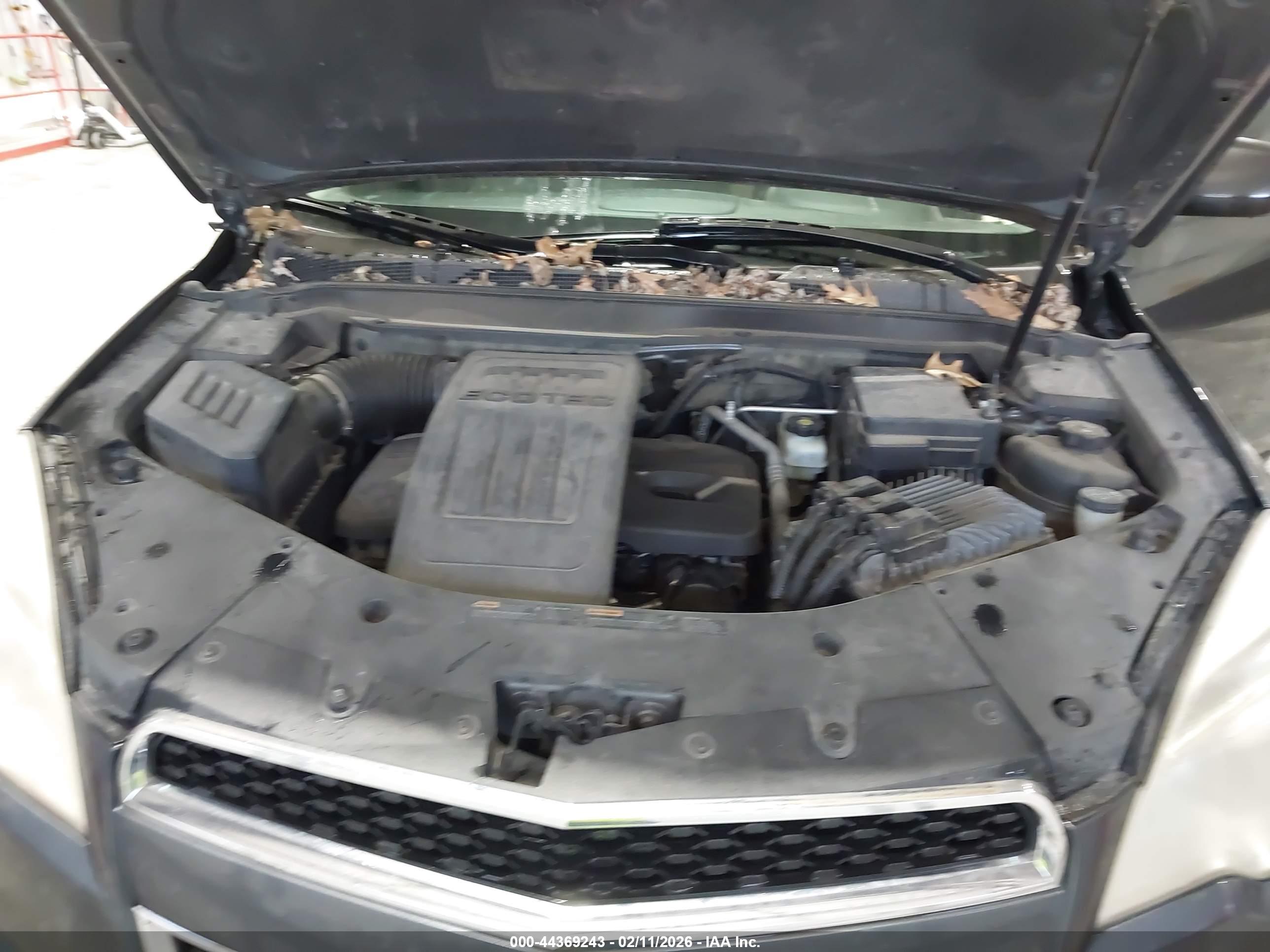CHEVROLET EQUINOX image 10