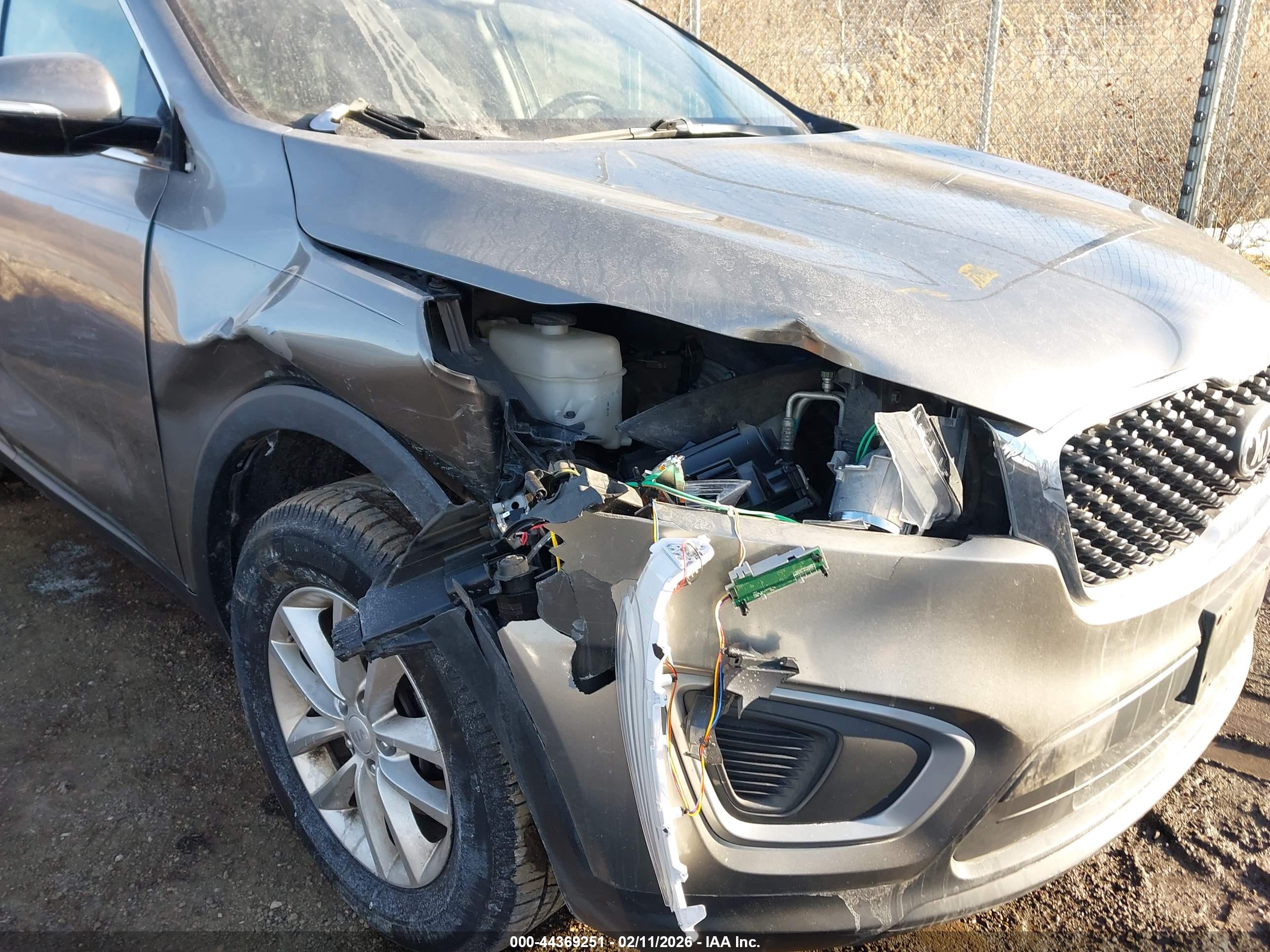 KIA SORENTO image 6