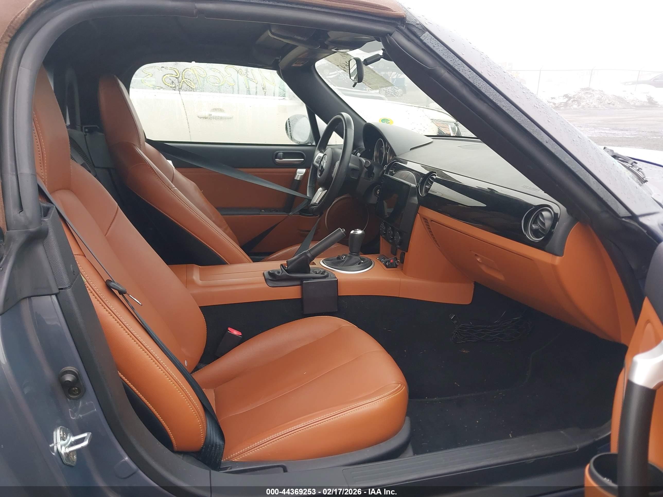 MAZDA MX-5 image 5