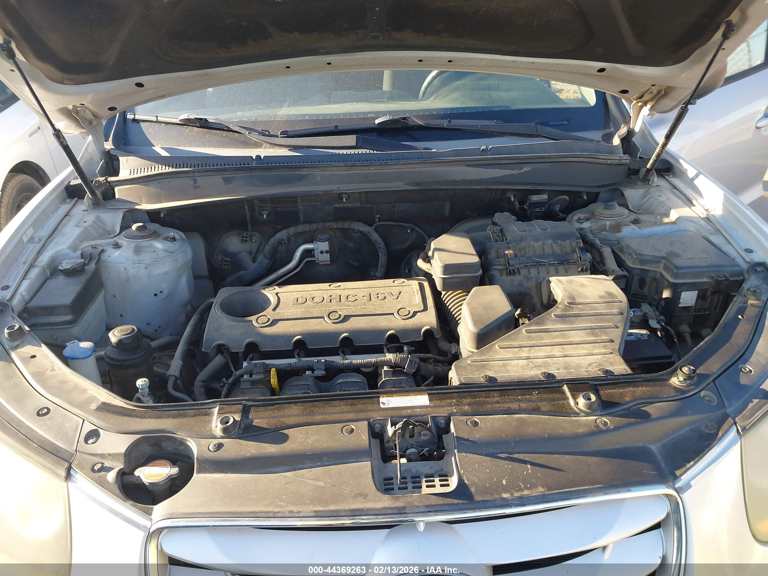 HYUNDAI SANTA image 10
