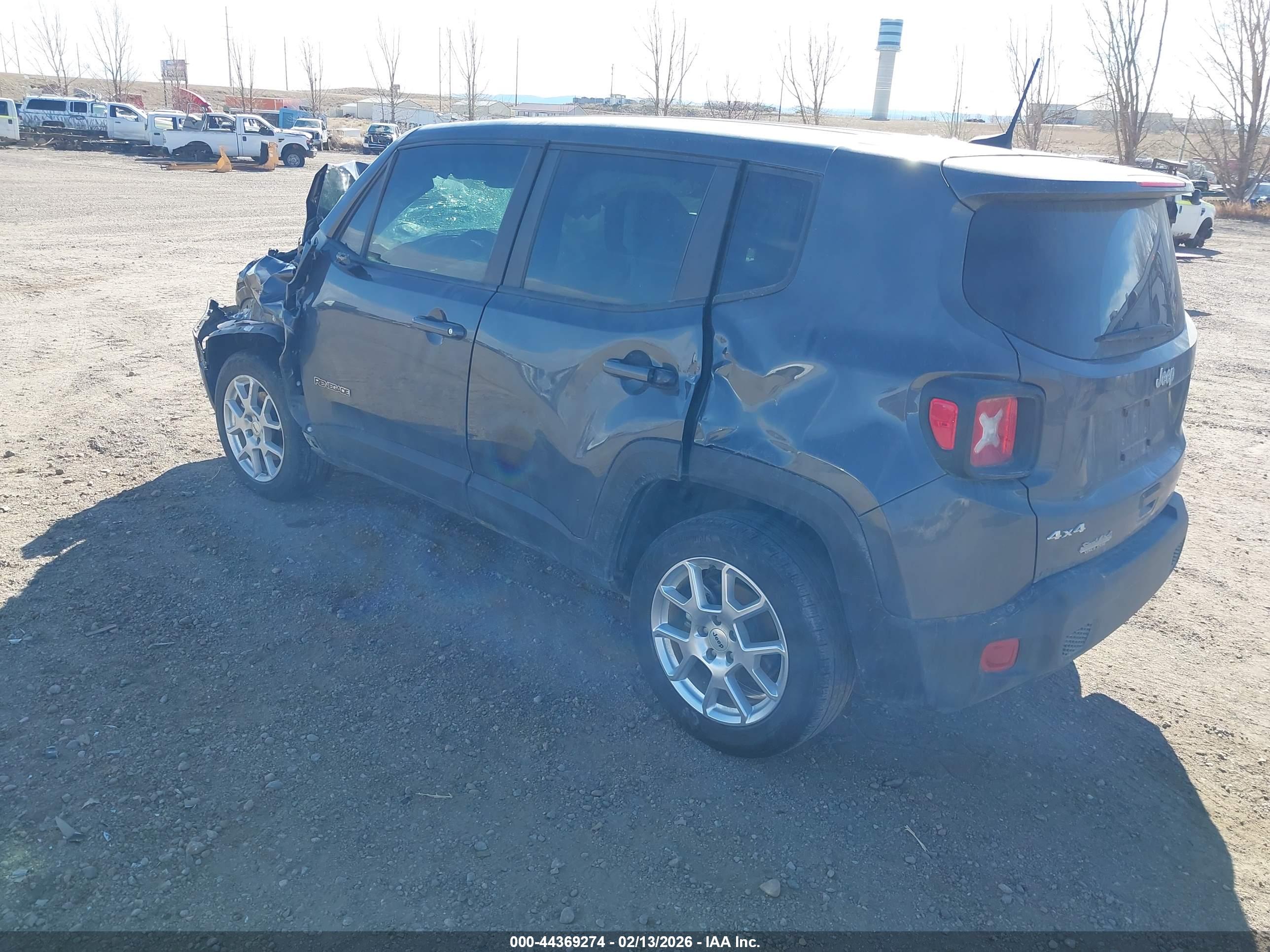 JEEP RENEGADE image 3