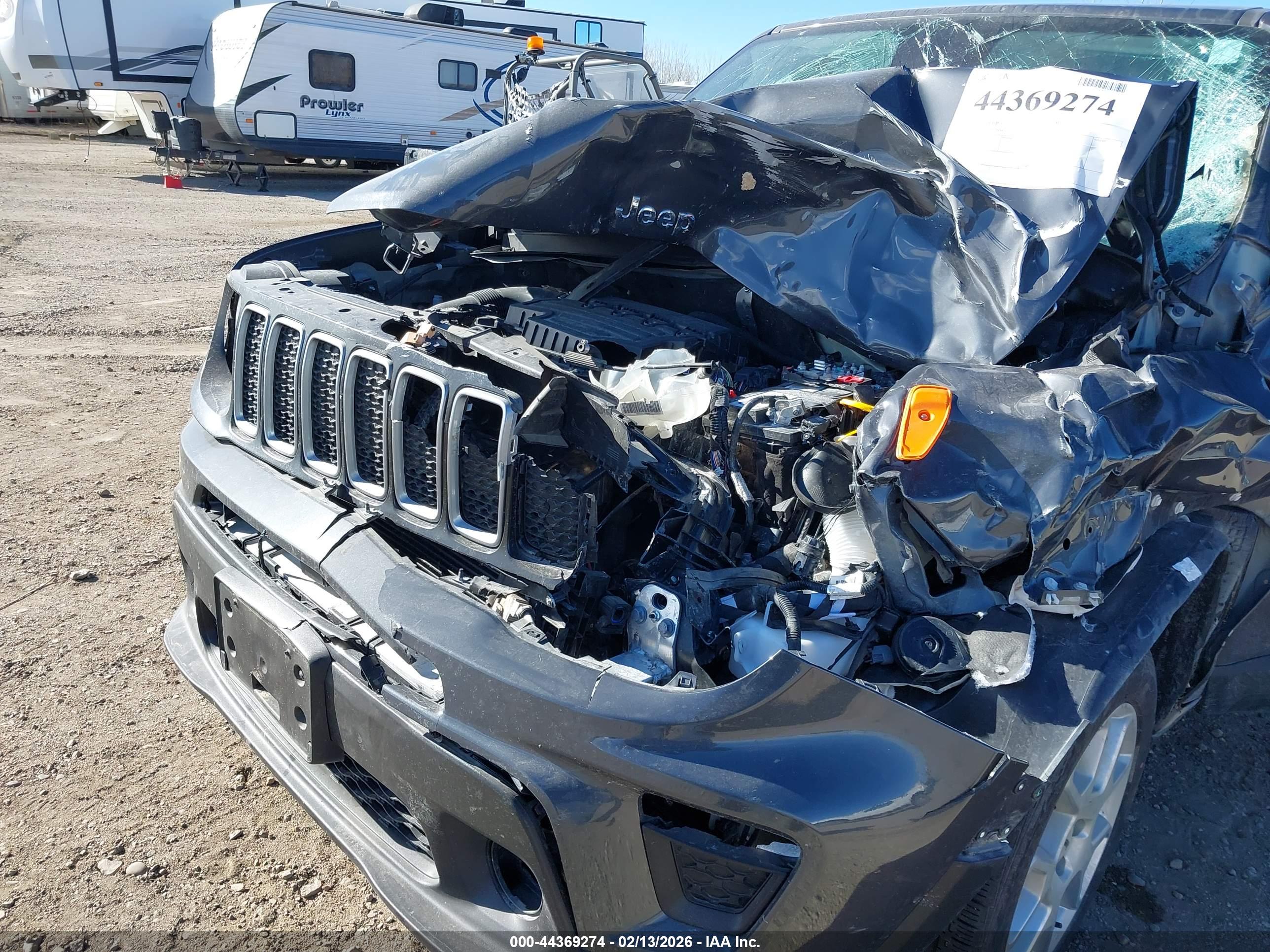 JEEP RENEGADE image 6