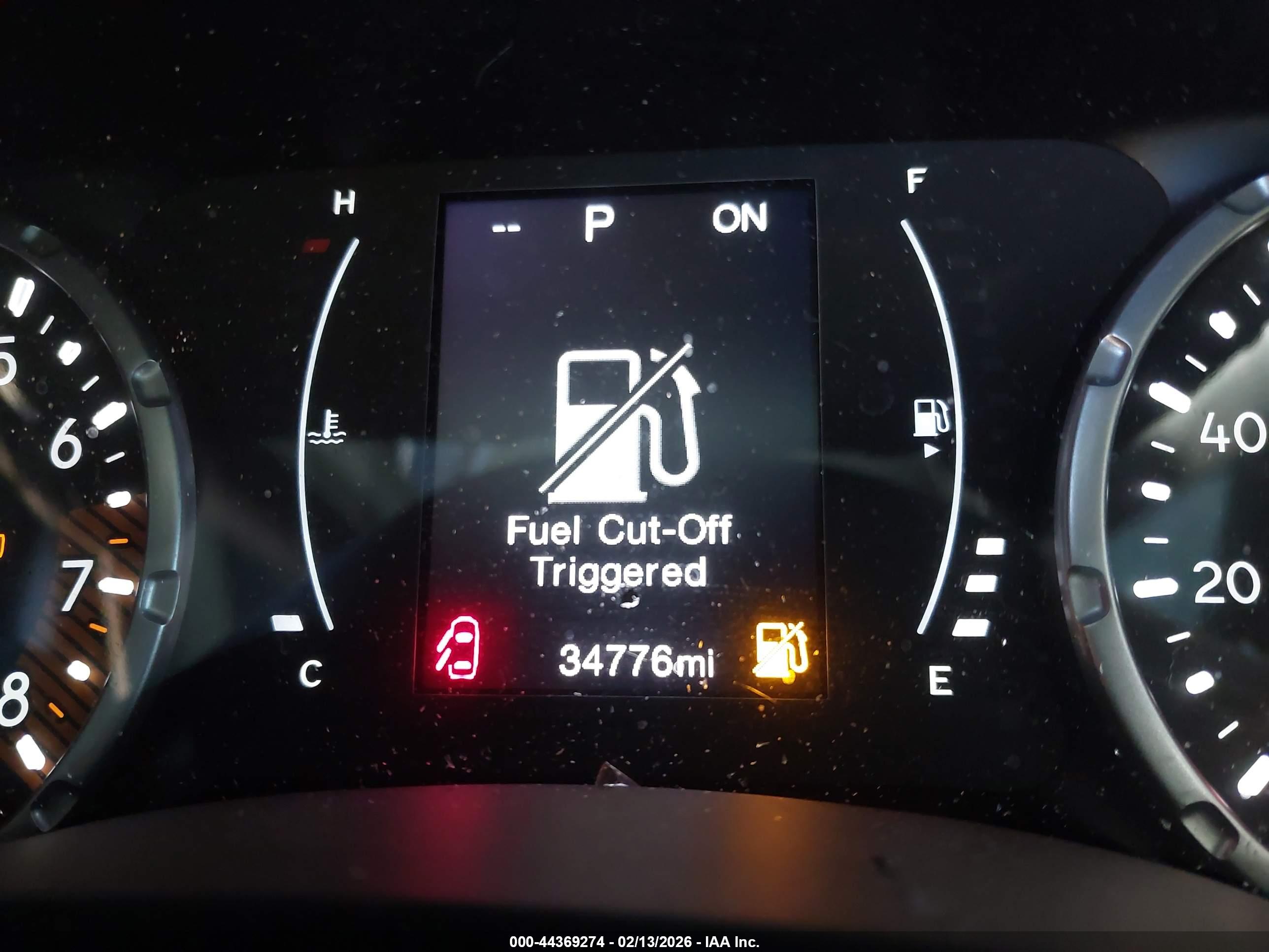 JEEP RENEGADE image 7