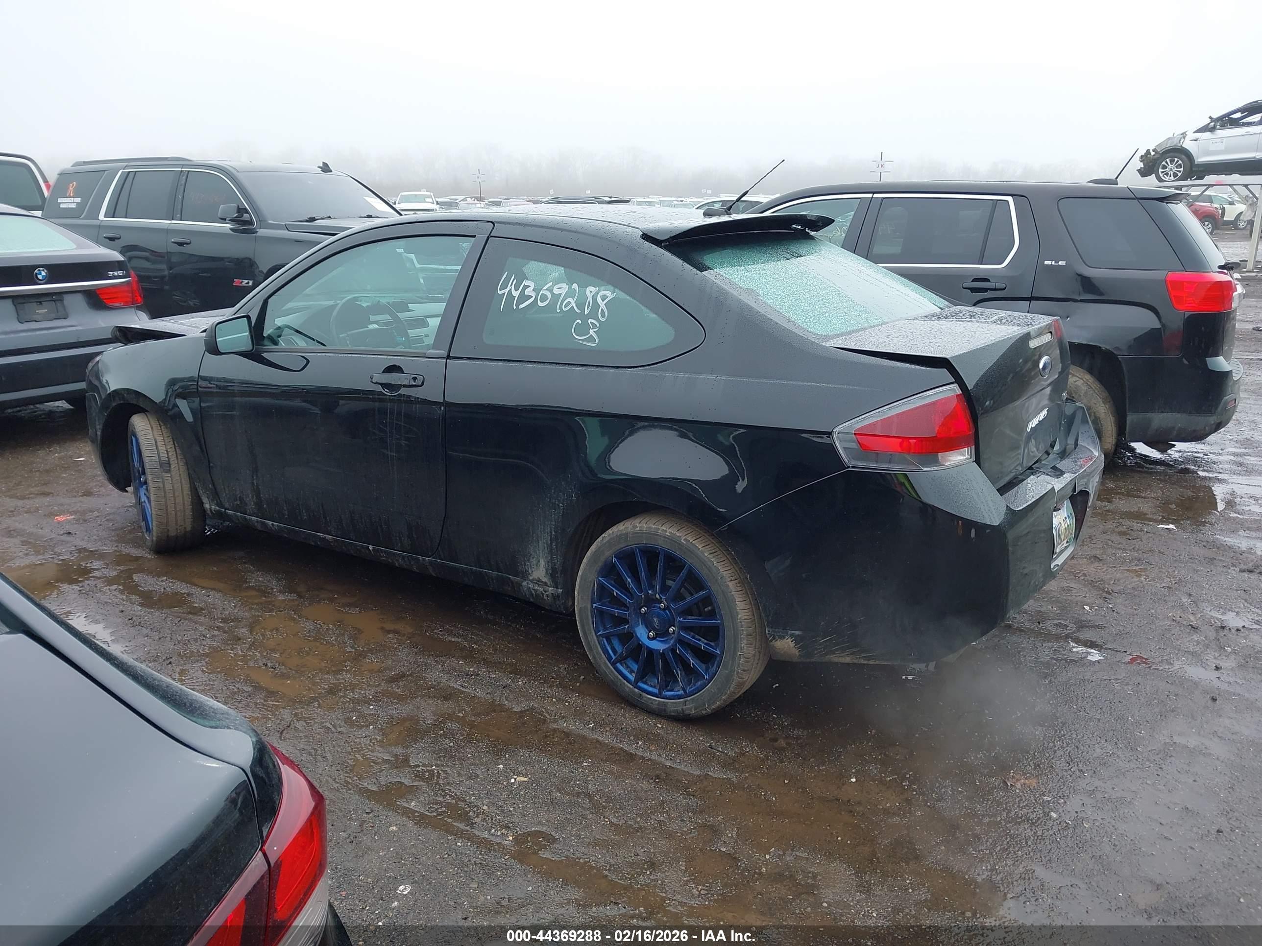 FORD FOCUS image 3