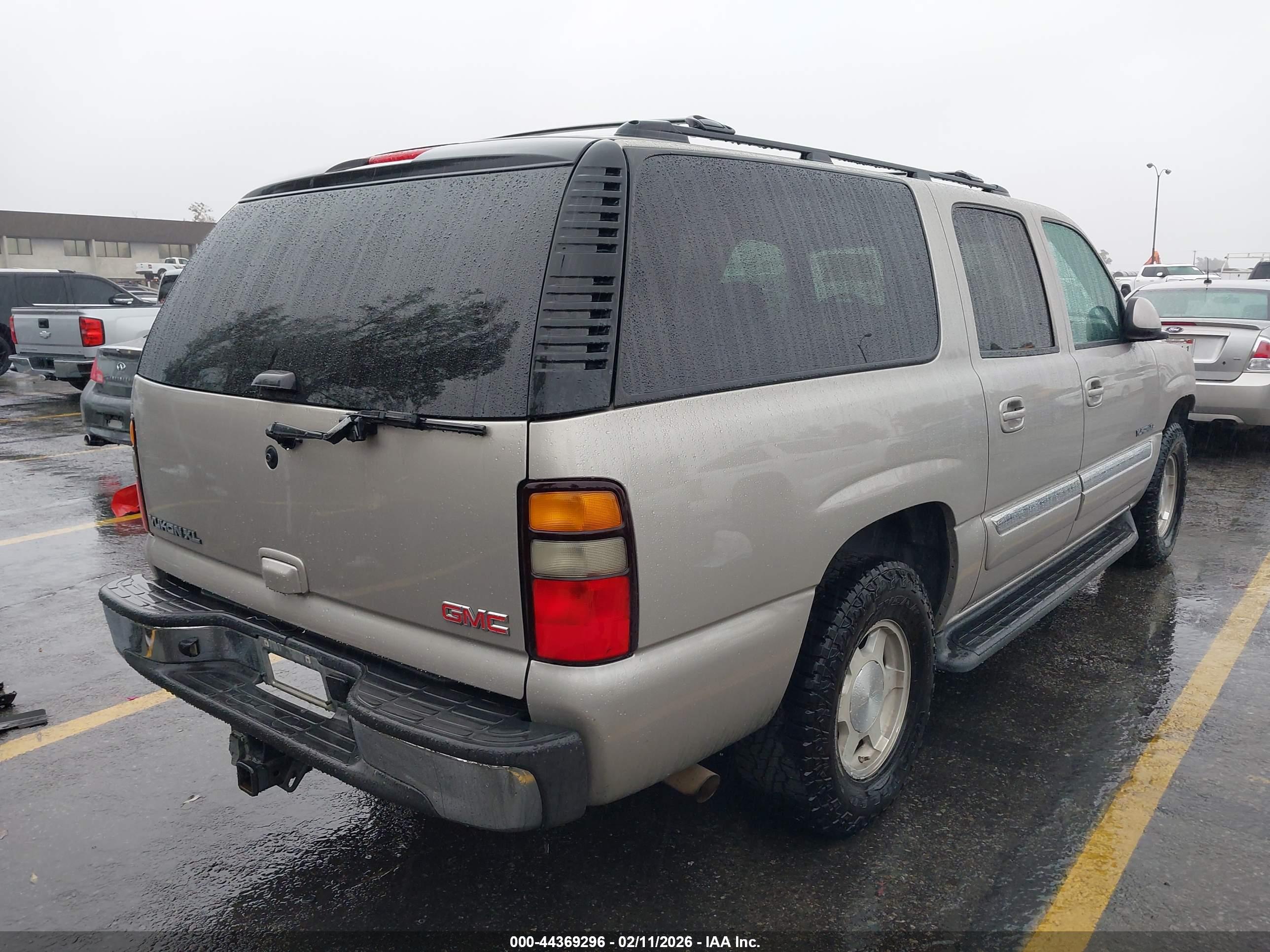 GMC YUKON image 4