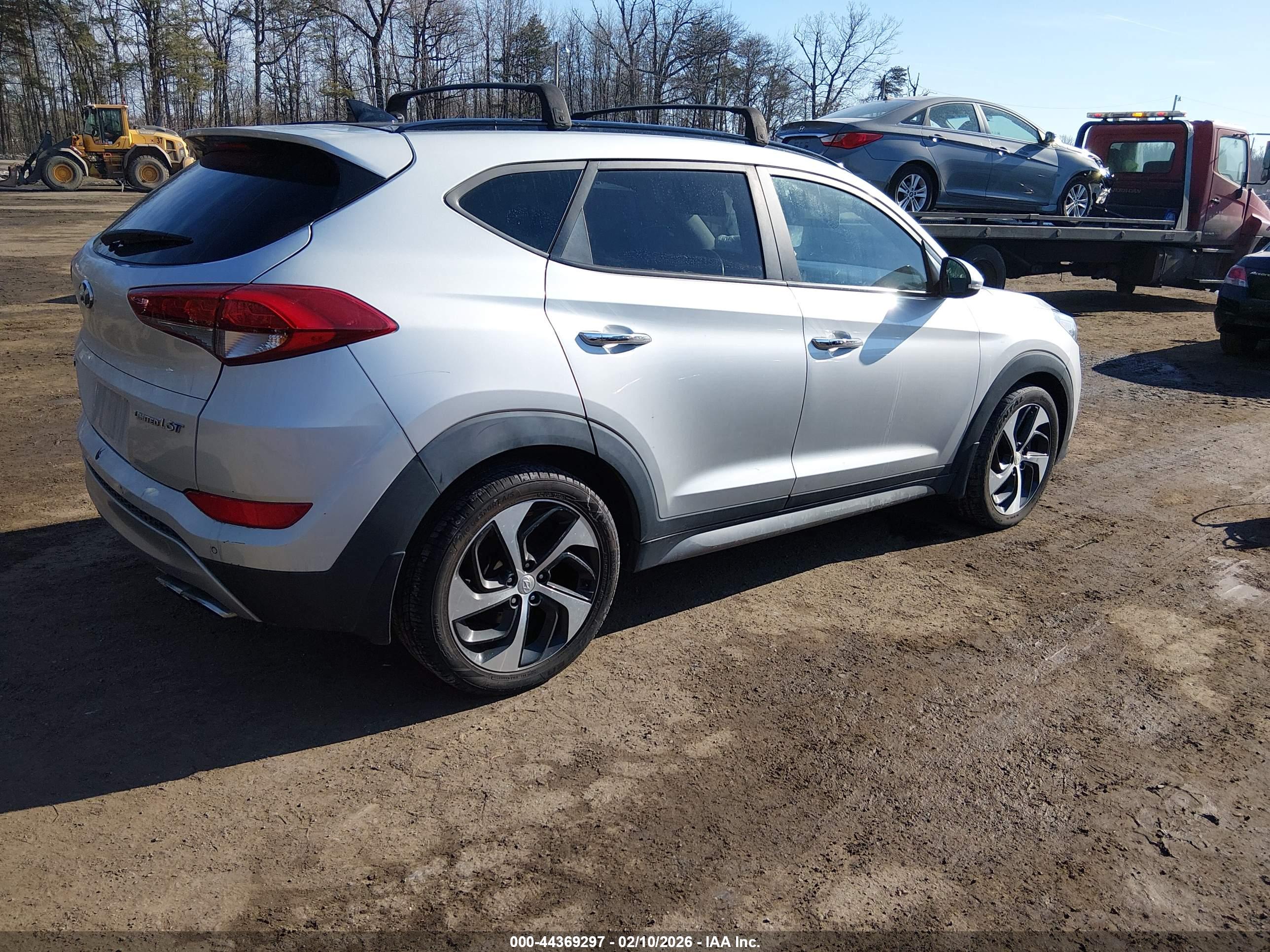 HYUNDAI TUCSON image 4